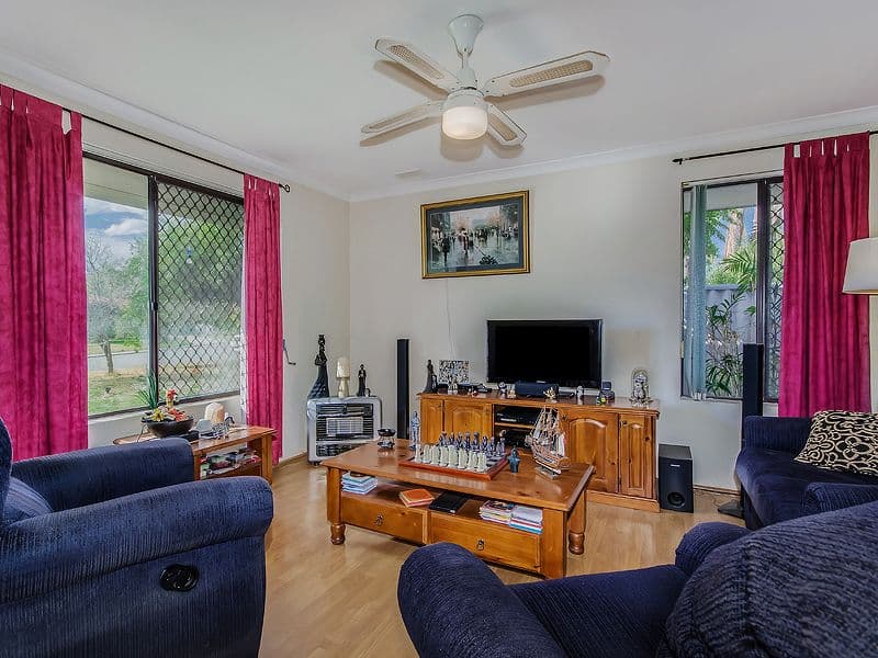 16 Meadow Court, COOLOONGUP WA 6168, Cooloongup - Thumbnail 3