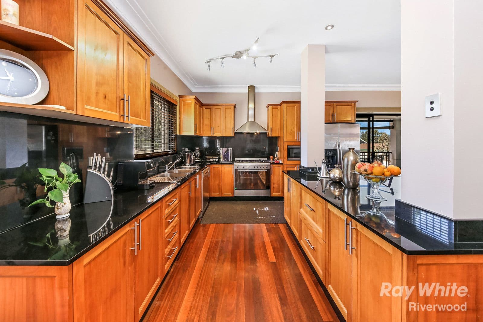 16 Christian Road, Punchbowl - Thumbnail 5