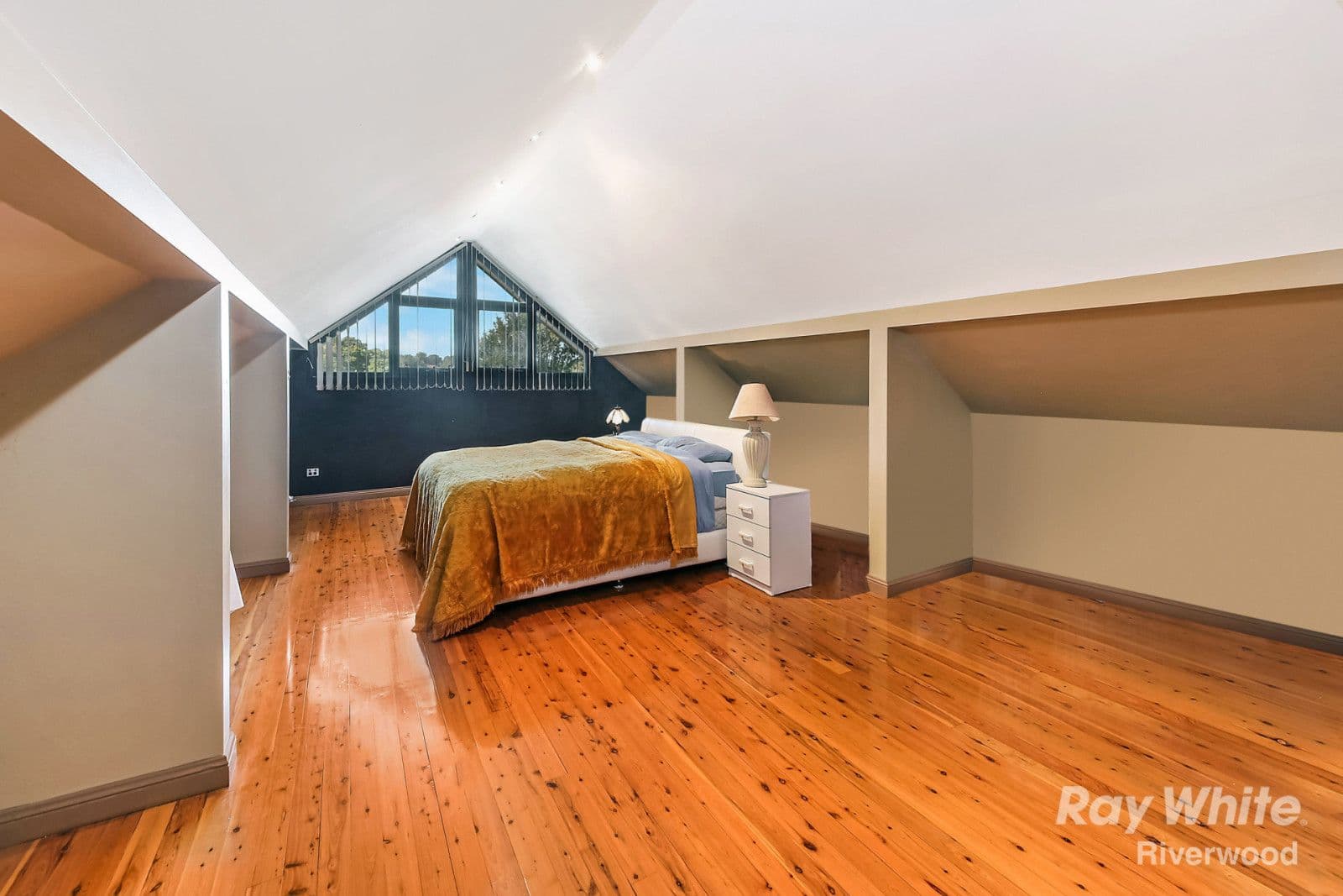 16 Christian Road, Punchbowl - Thumbnail 8
