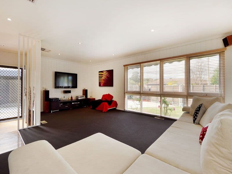 12 Emery Drive, DINGLEY VILLAGE VIC 3172, Dingley Village - Thumbnail 3
