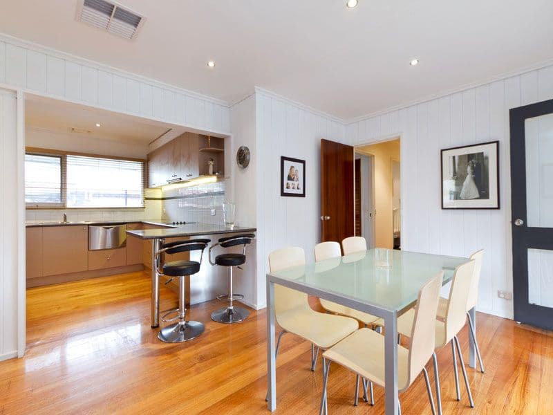 12 Emery Drive, DINGLEY VILLAGE VIC 3172, Dingley Village - Thumbnail 4