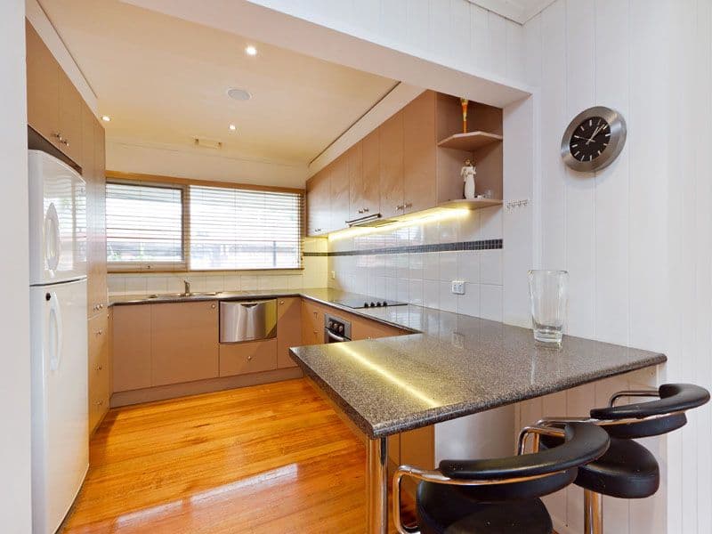 12 Emery Drive, DINGLEY VILLAGE VIC 3172, Dingley Village - Thumbnail 5
