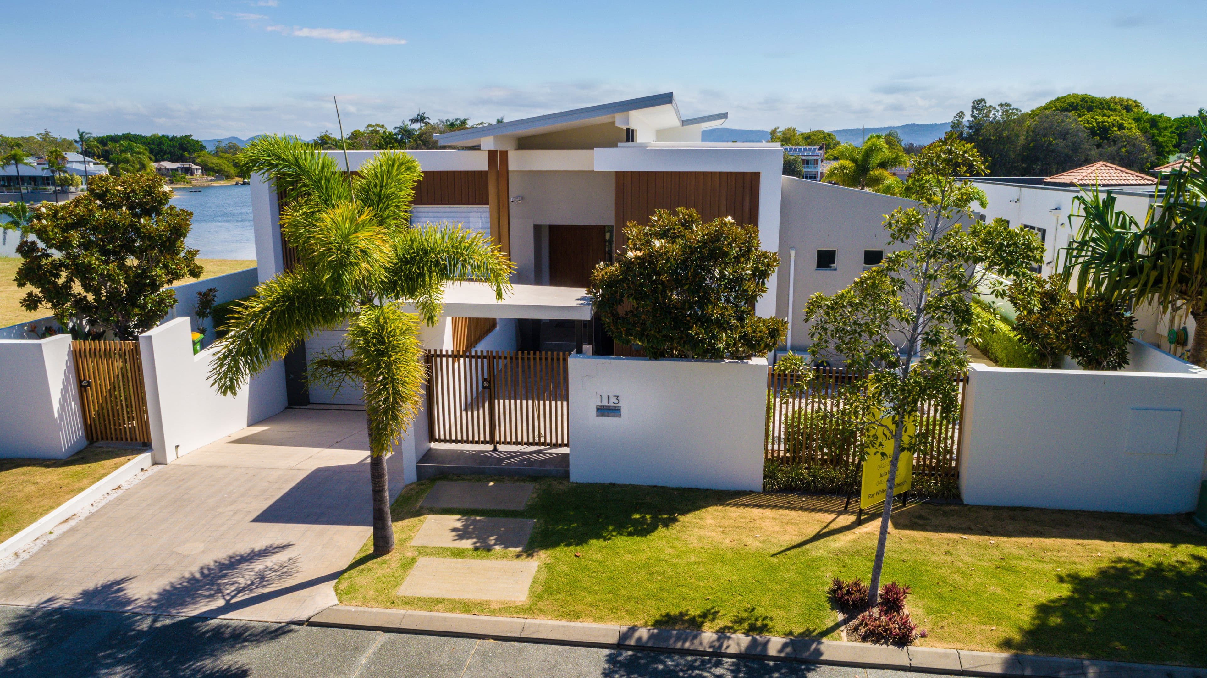 113 Sir Bruce Small Boulevard, Benowa Waters QLD 4217, Benowa - Thumbnail 3
