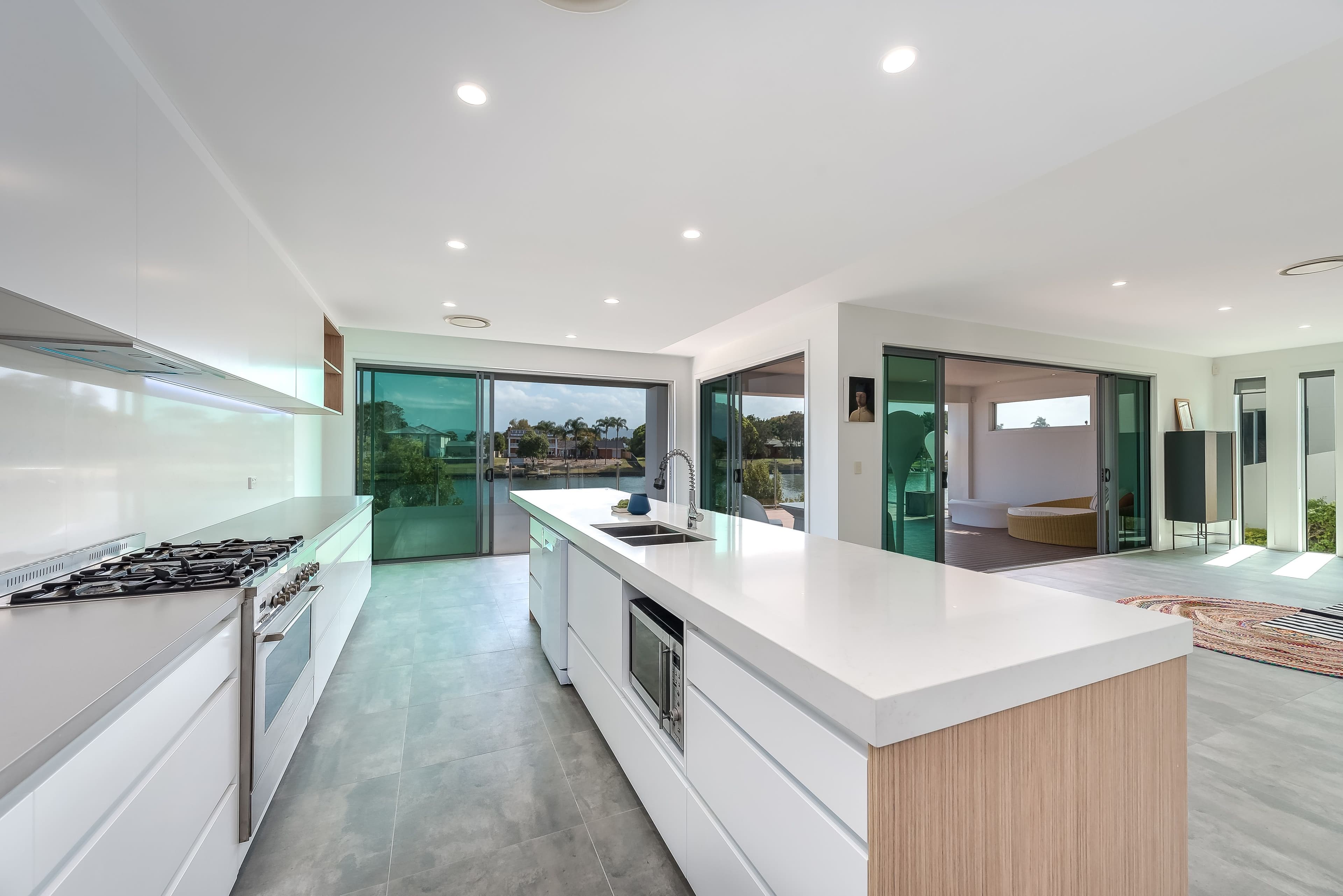 113 Sir Bruce Small Boulevard, Benowa Waters QLD 4217, Benowa - Thumbnail 6