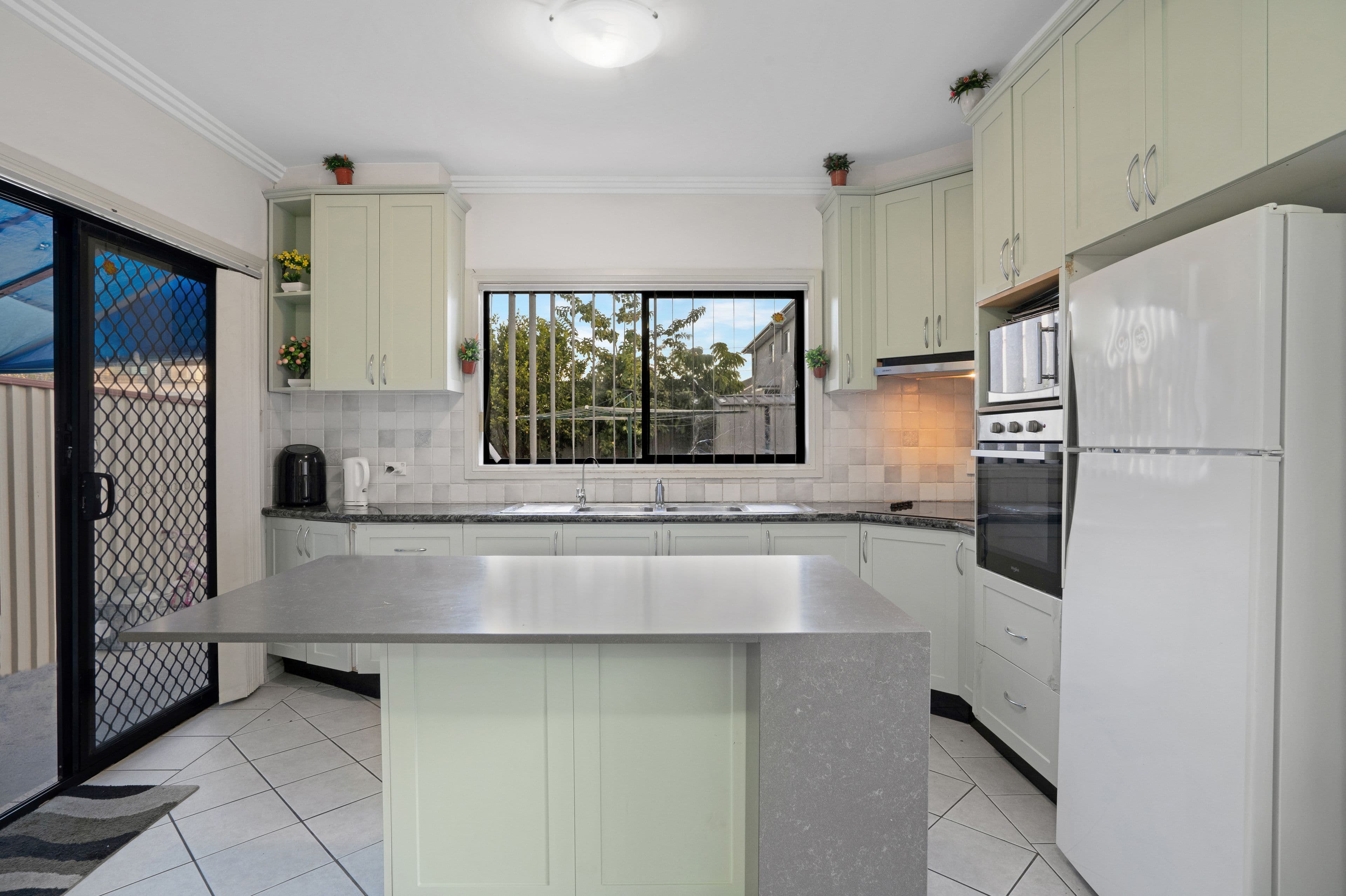 2/57 Superior Boulevard, Andergrove QLD 4740, Andergrove - Thumbnail 8