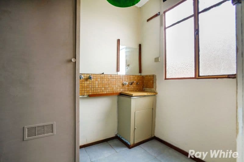 3 Gwenda Street, Dandenong VIC 3175, Dandenong - Thumbnail 7