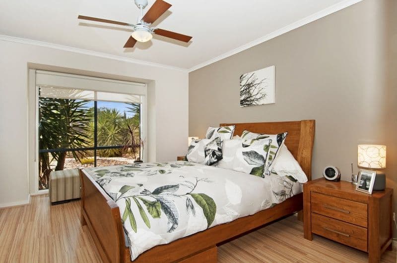16 Clifton Park Drive, CARRUM DOWNS VIC 3201, Carrum Downs - Thumbnail 4