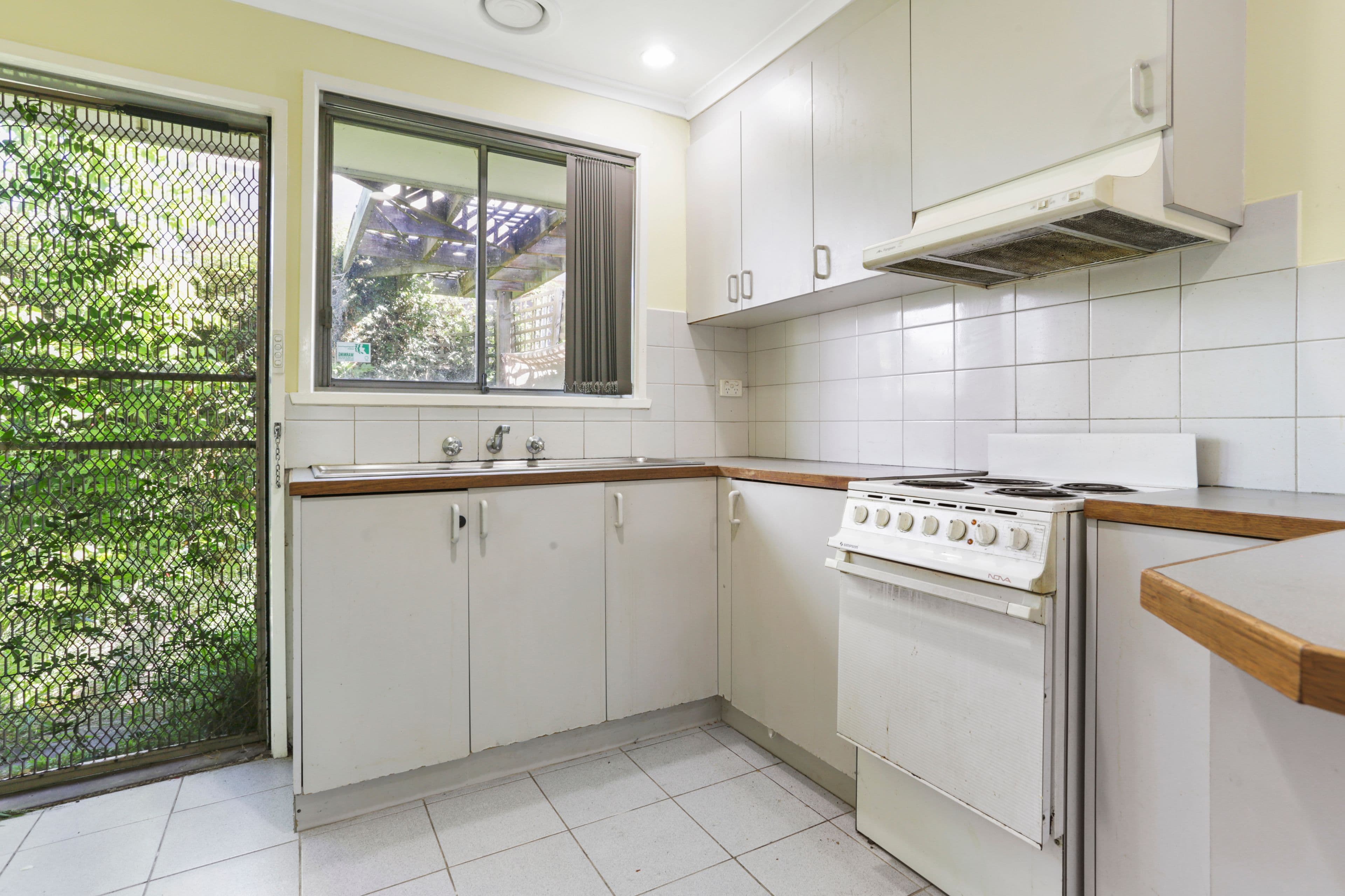 5 Carroll Avenue, Dandenong VIC 3175, Dandenong - Thumbnail 3
