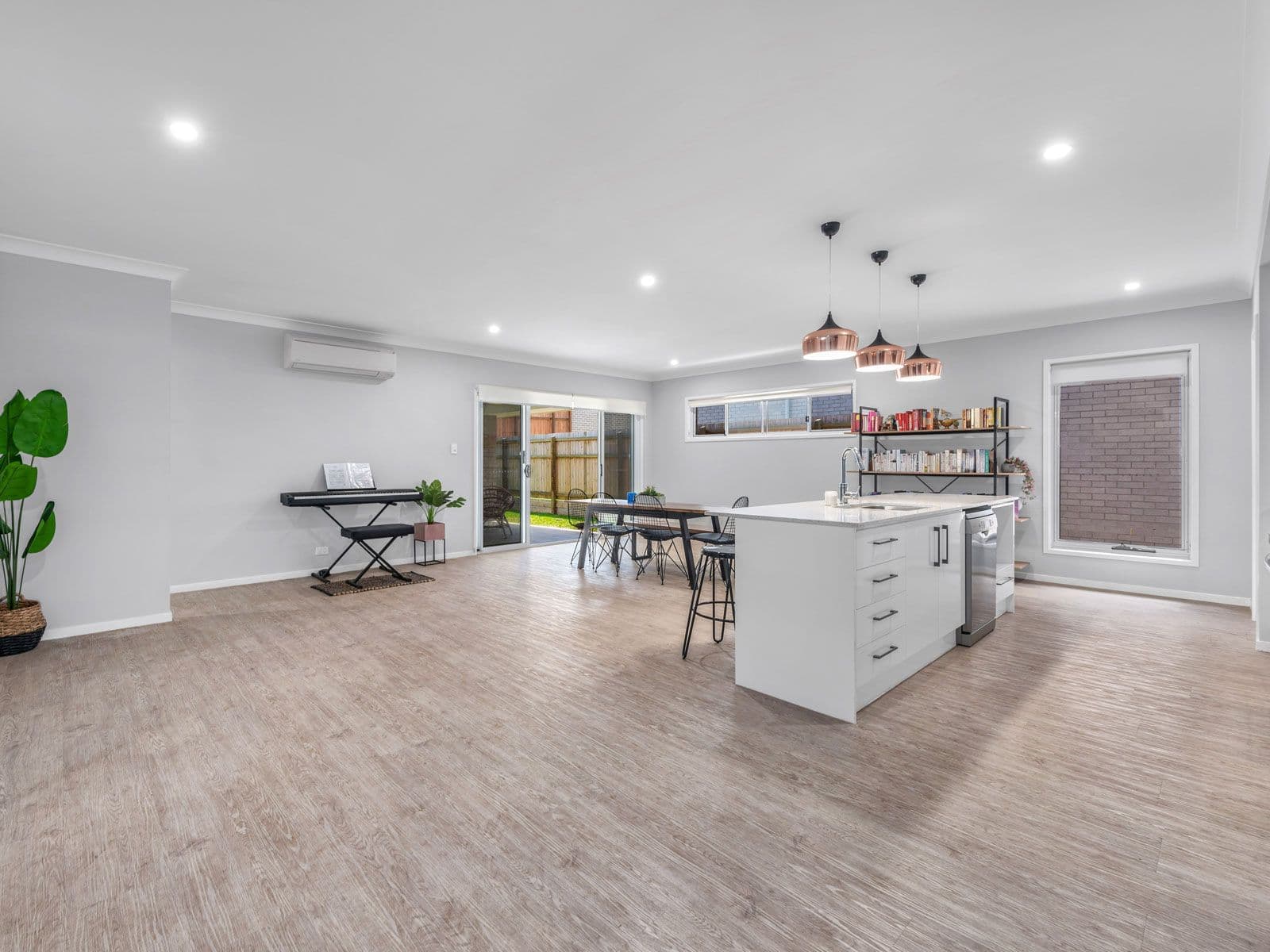 27 Needham Place, Bridgeman Downs QLD 4035, Bridgeman Downs - Thumbnail 4