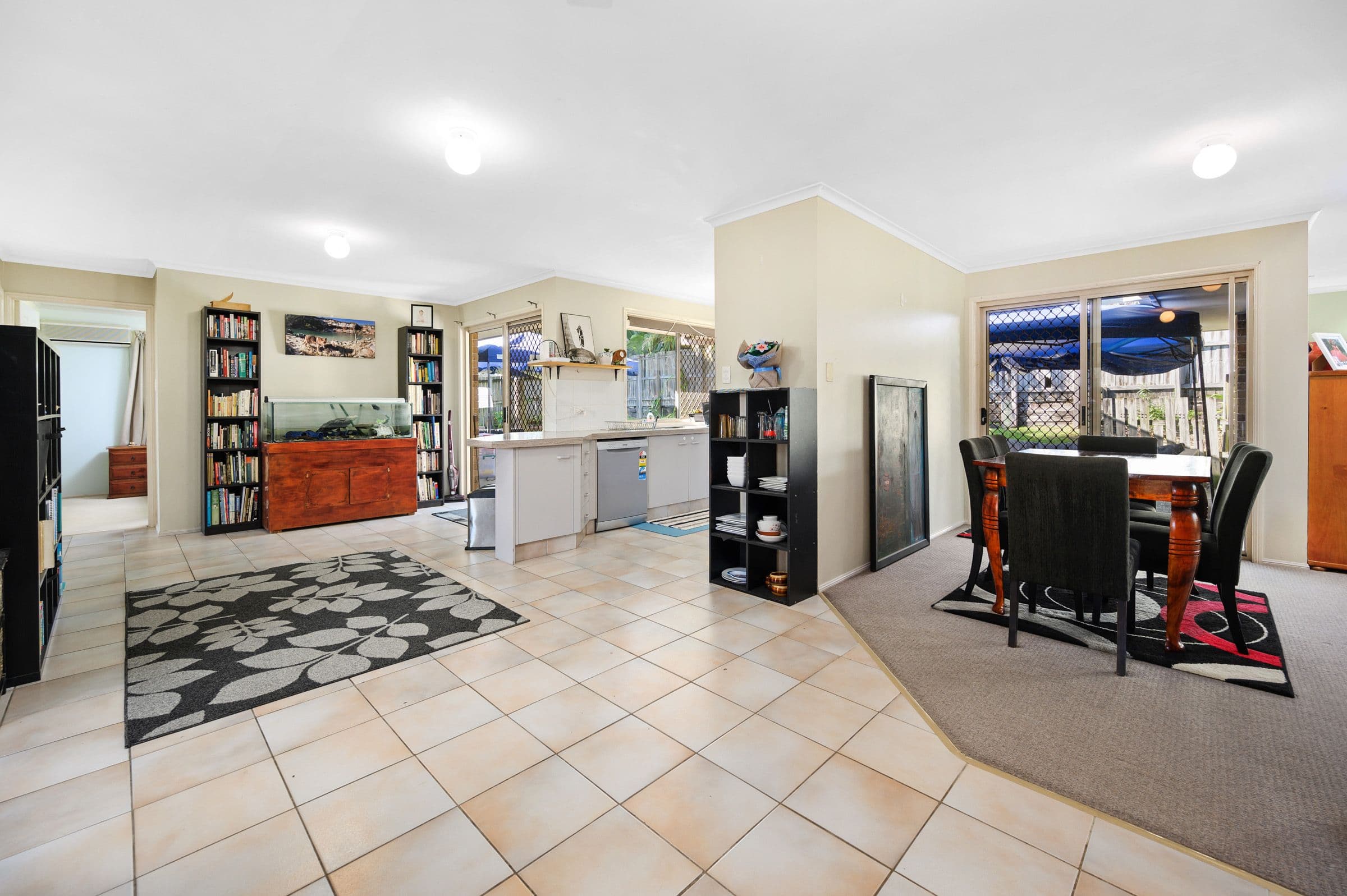 19 Greenacre Drive, Parkwood QLD 4214, Parkwood - Thumbnail 3