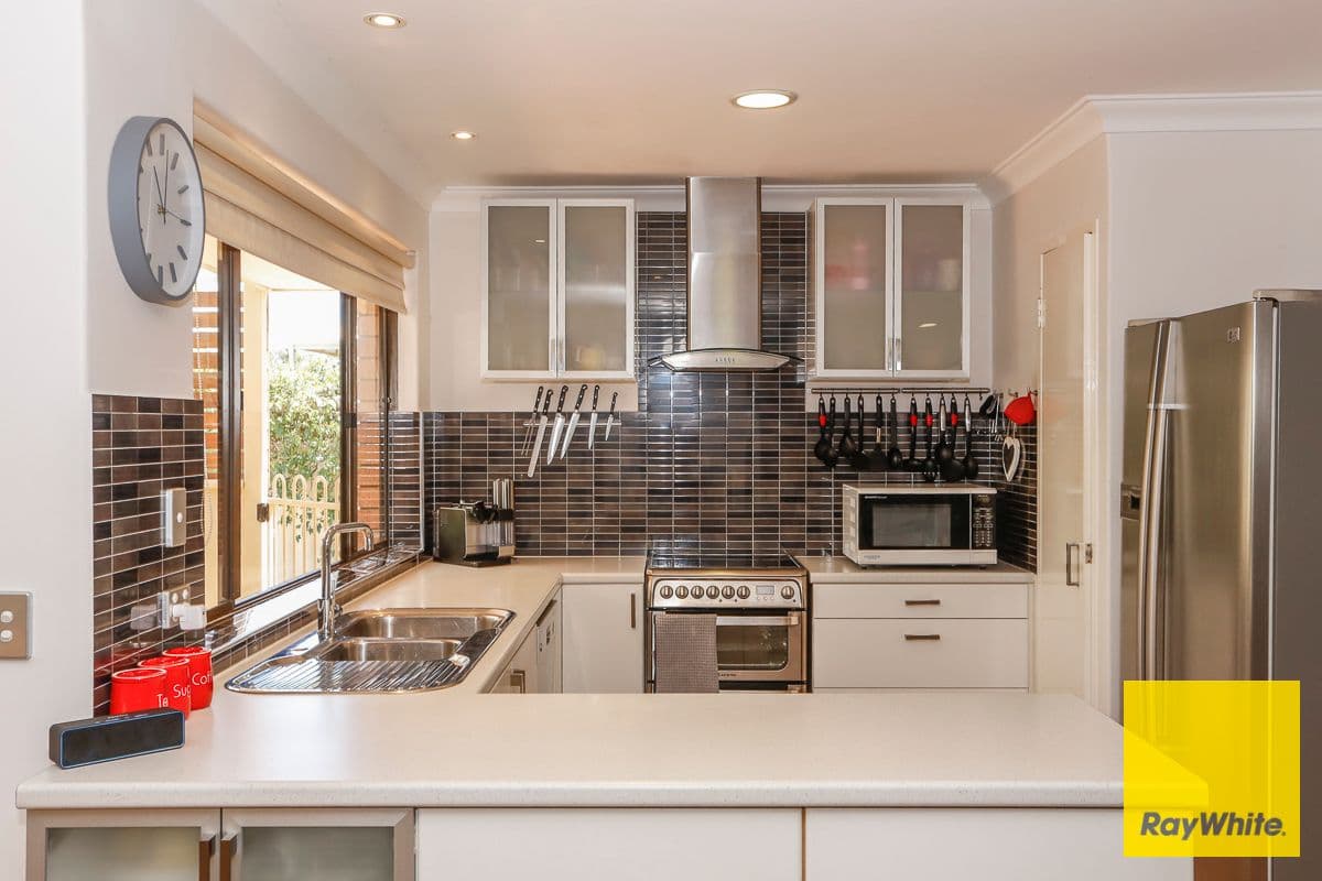 12 Baronet Road, Lesmurdie WA 6076, Lesmurdie - Thumbnail 3