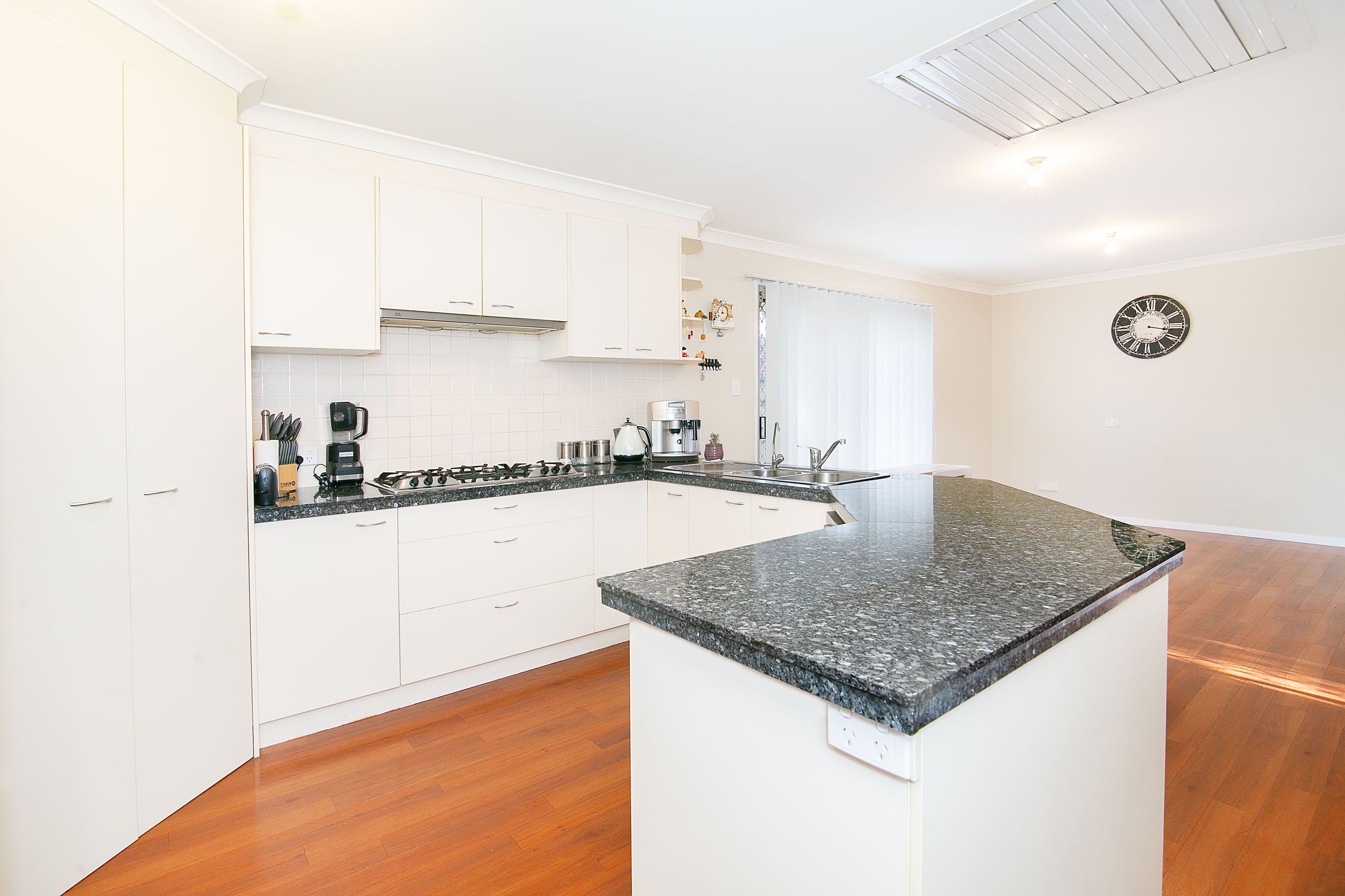 6 Maple Avenue, Camira QLD 4300, Camira - Thumbnail 2
