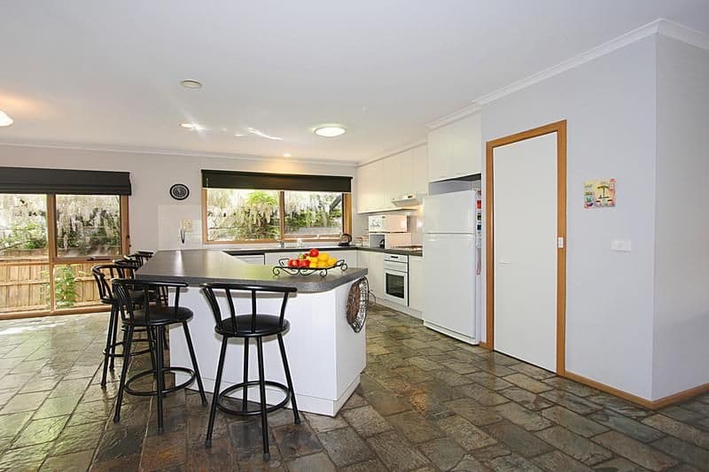 2 Wyangala Court, Lysterfield VIC 3156, Lysterfield - Thumbnail 3