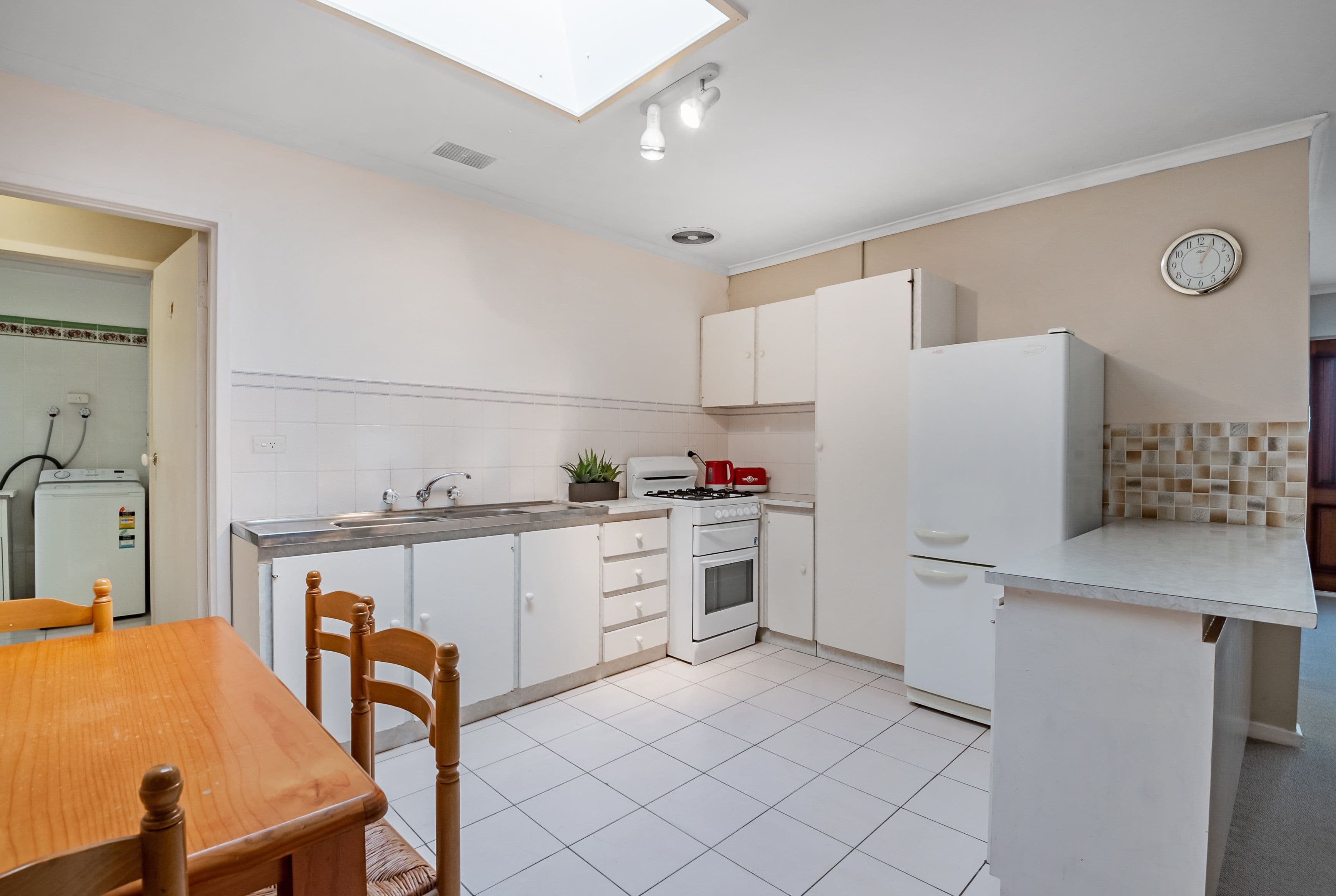 19 McComas Street, Reservoir VIC 3073, Reservoir - Thumbnail 2