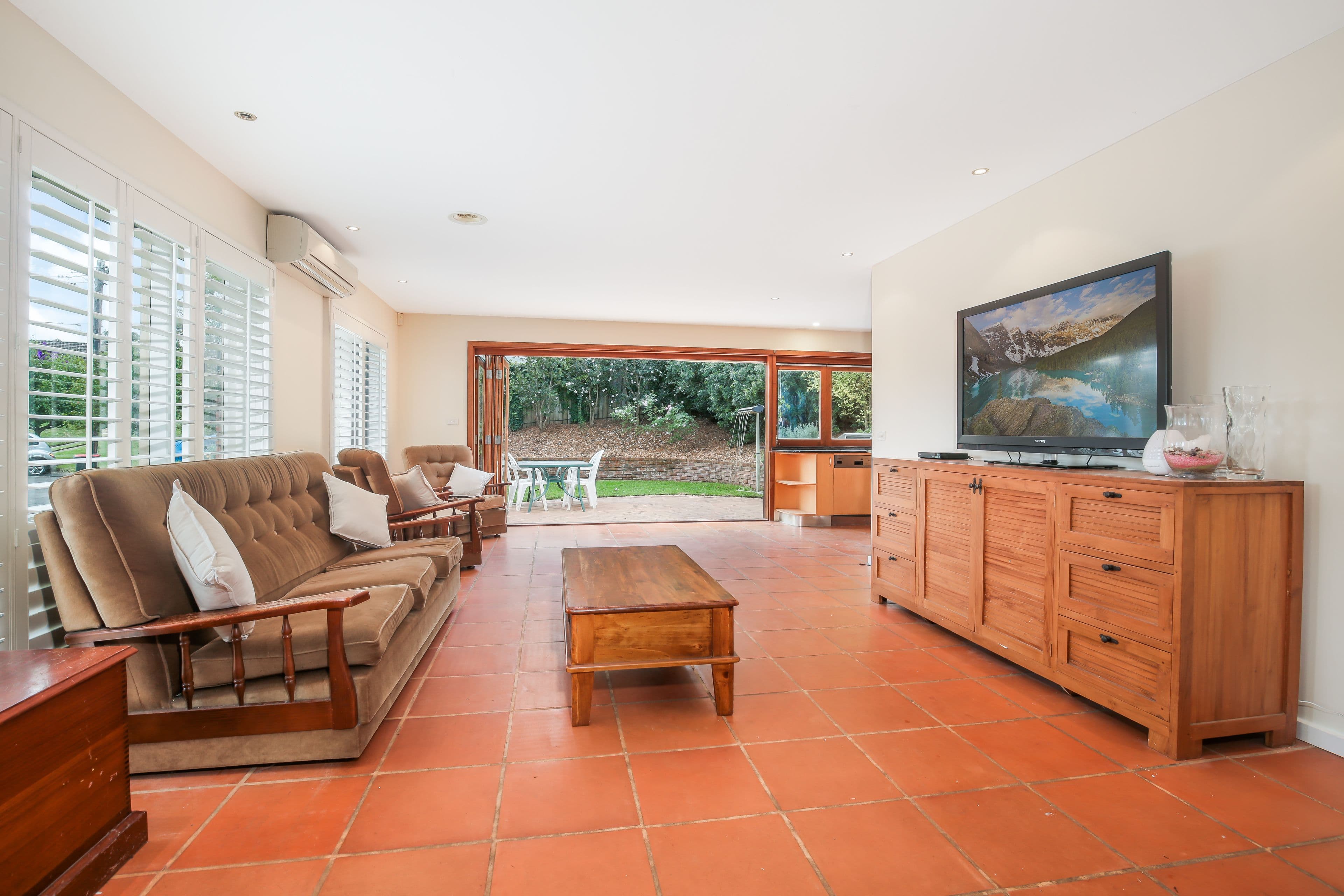 1 Jennifer Place, Baulkham Hills - Thumbnail 3