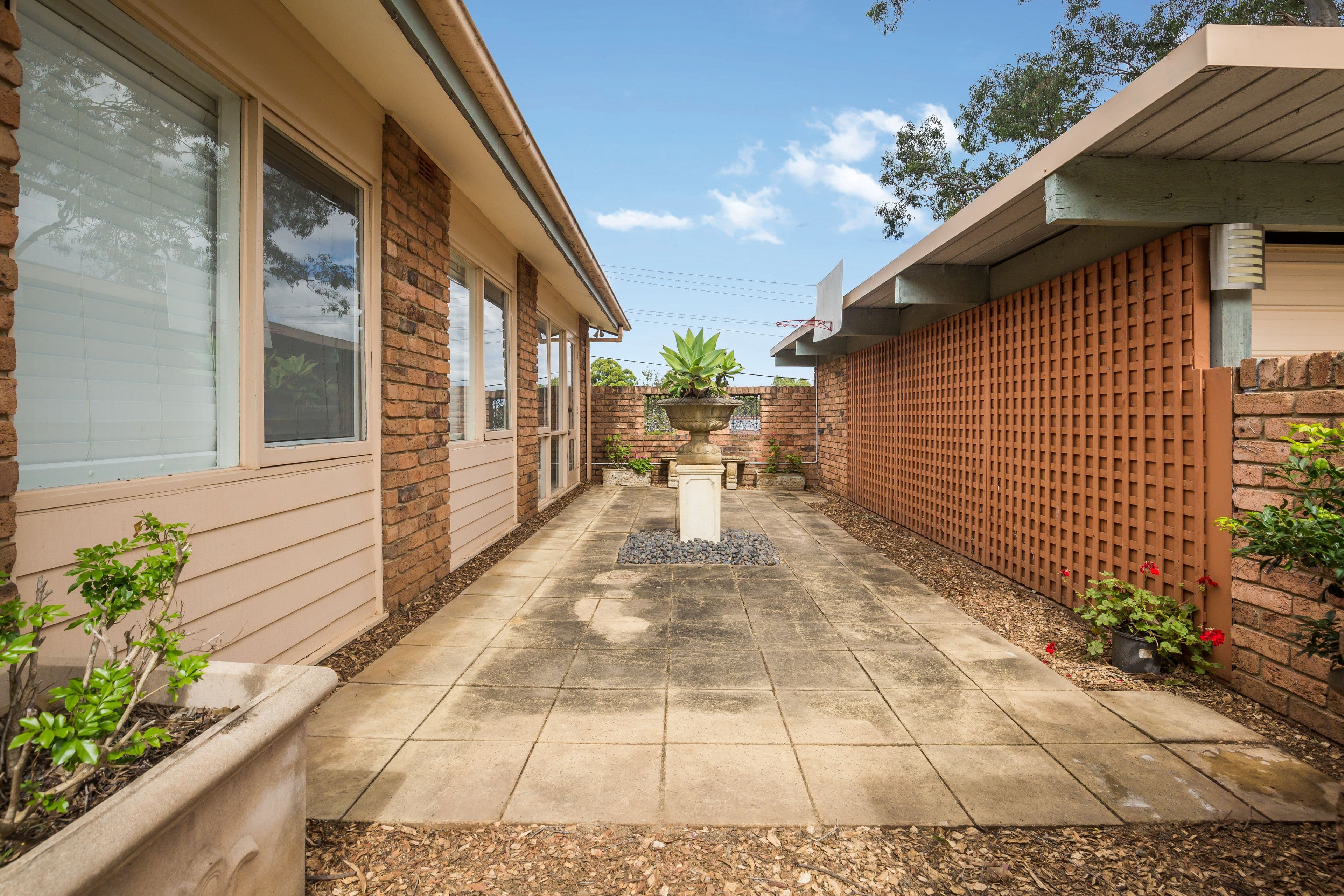 1 Jennifer Place, Baulkham Hills - Thumbnail 7