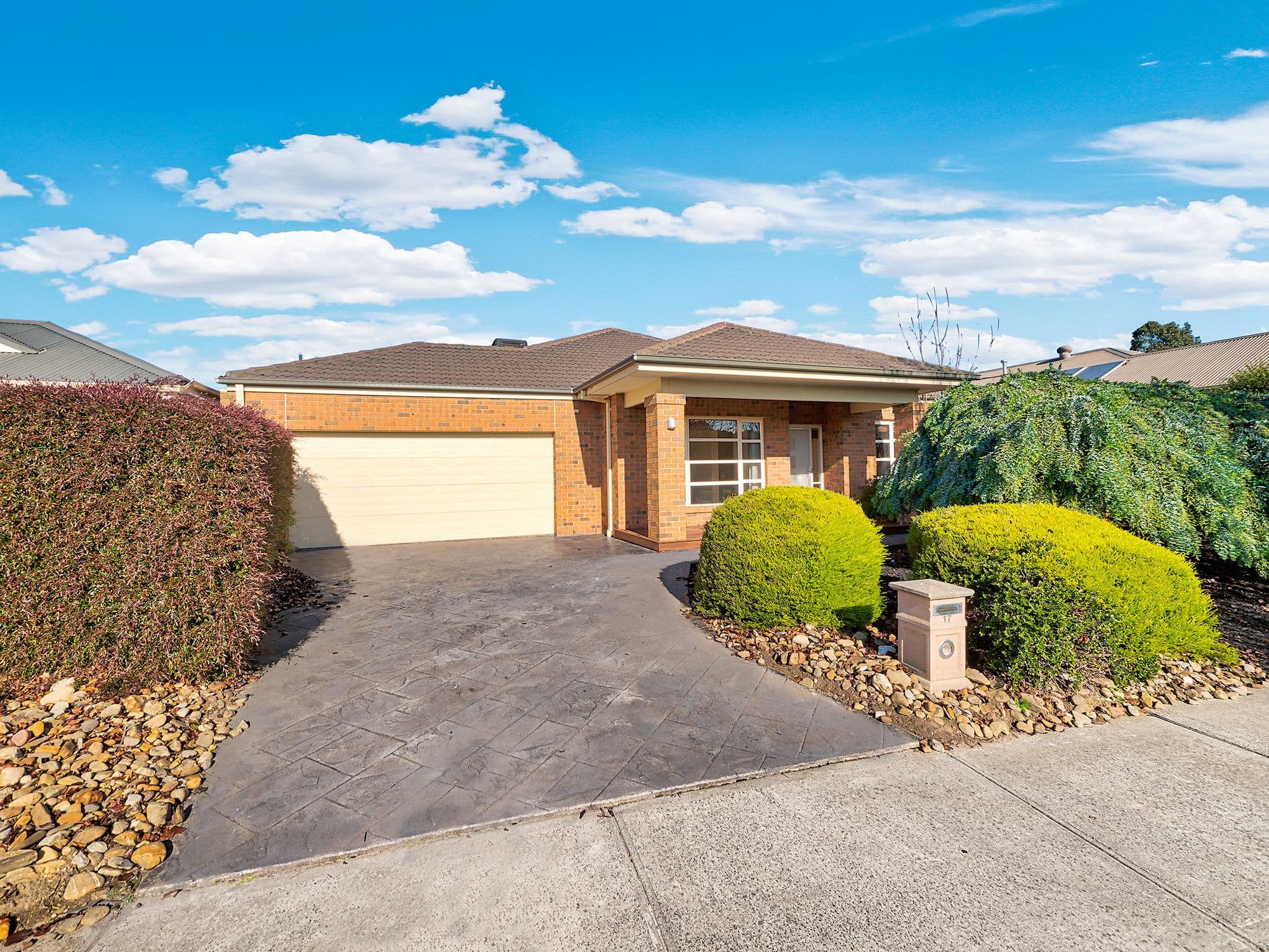 17 Lavender Avenue, Pakenham VIC 3810, Pakenham - Image 1