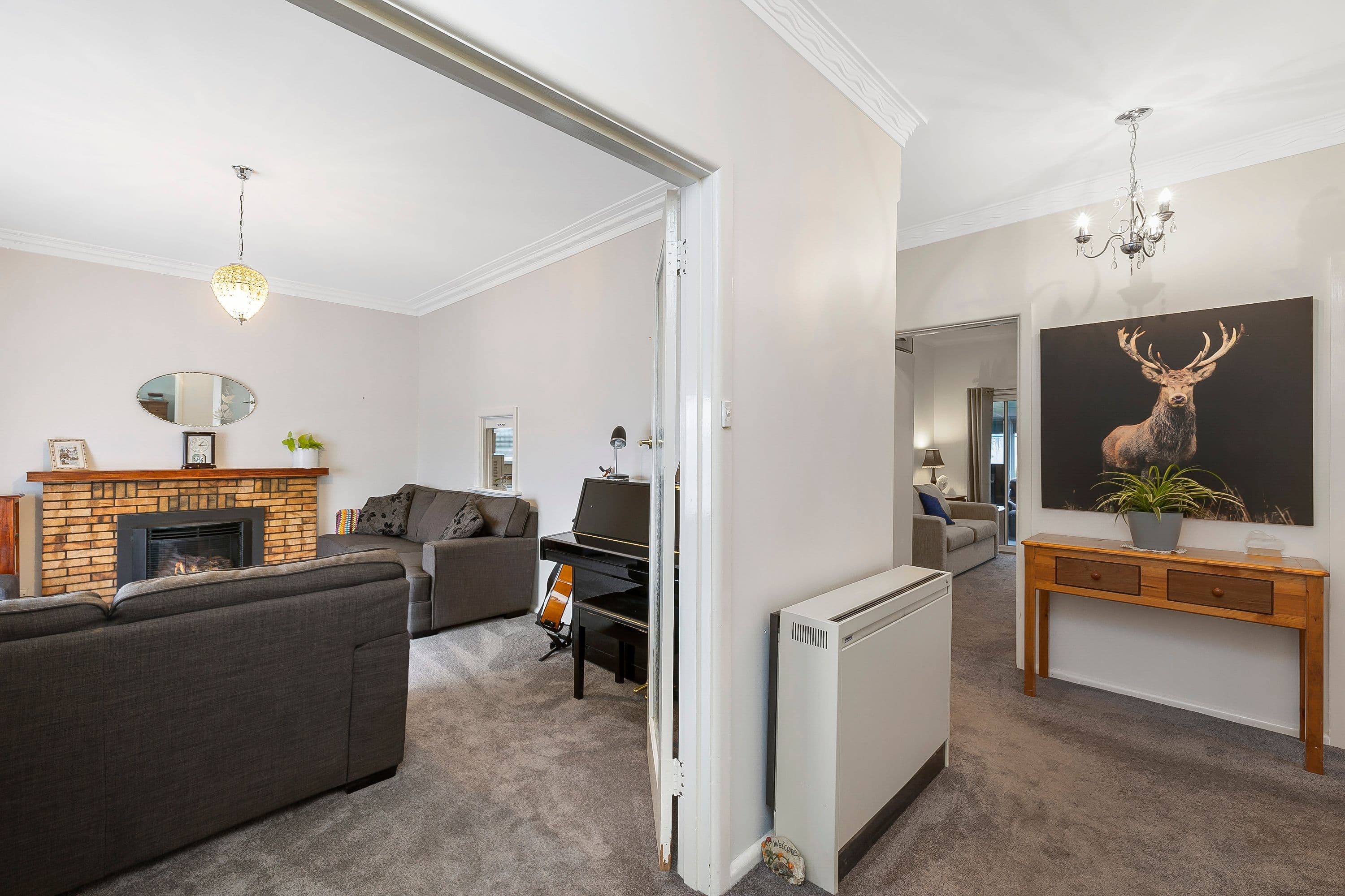 19 Head Street, Wendouree VIC 3355, Wendouree - Thumbnail 2