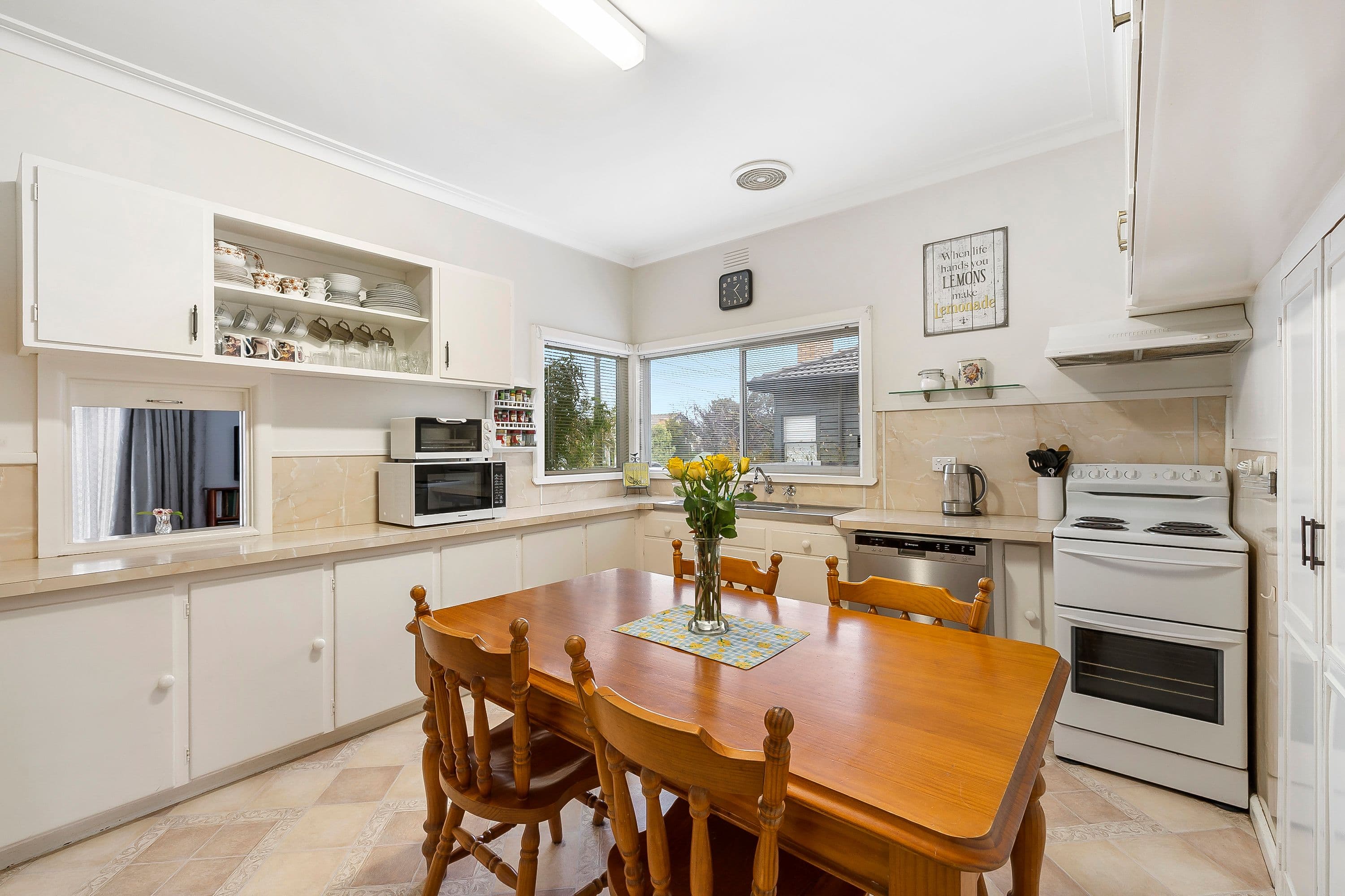 19 Head Street, Wendouree VIC 3355, Wendouree - Thumbnail 8