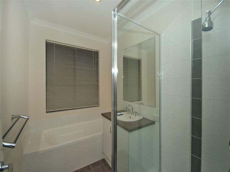 16 Kilmurray Way, BALGA WA 6061, Balga - Thumbnail 7