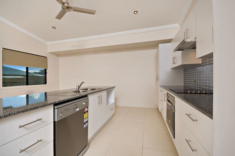 124 Daintree Way, BUSHLAND BEACH QLD 4818, Bushland Beach - Thumbnail 2