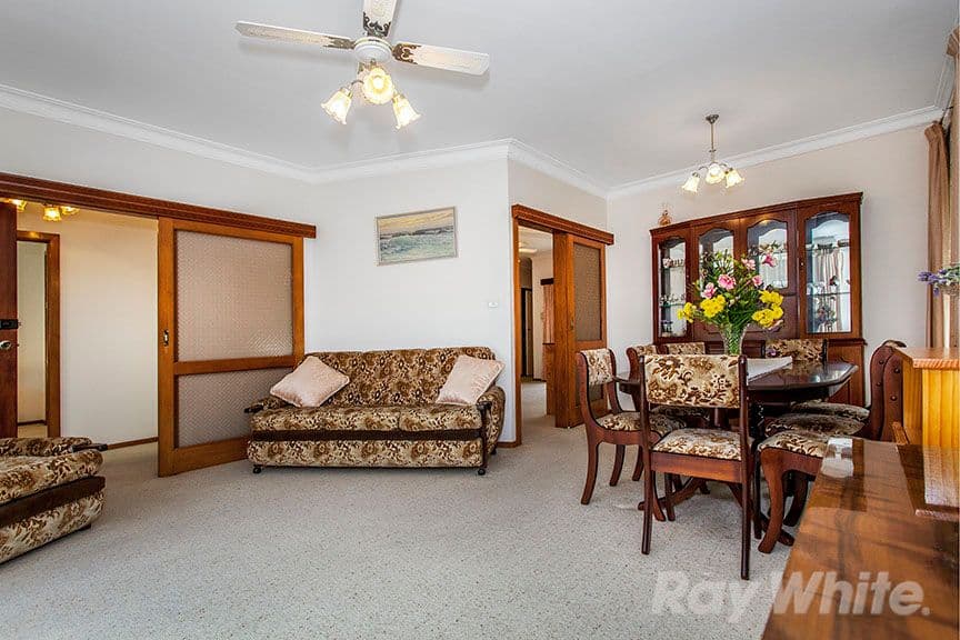 4 Santed Court, Rowville VIC 3178, Rowville - Thumbnail 2