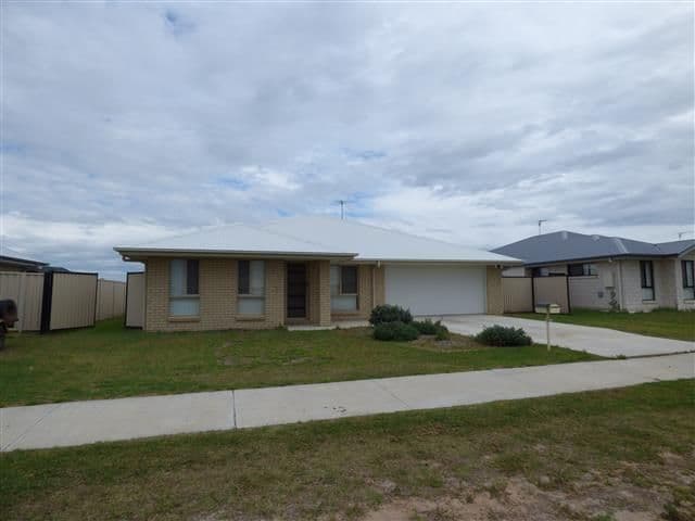 102 Taylor Street, Roma QLD 4455, Roma - Thumbnail 2