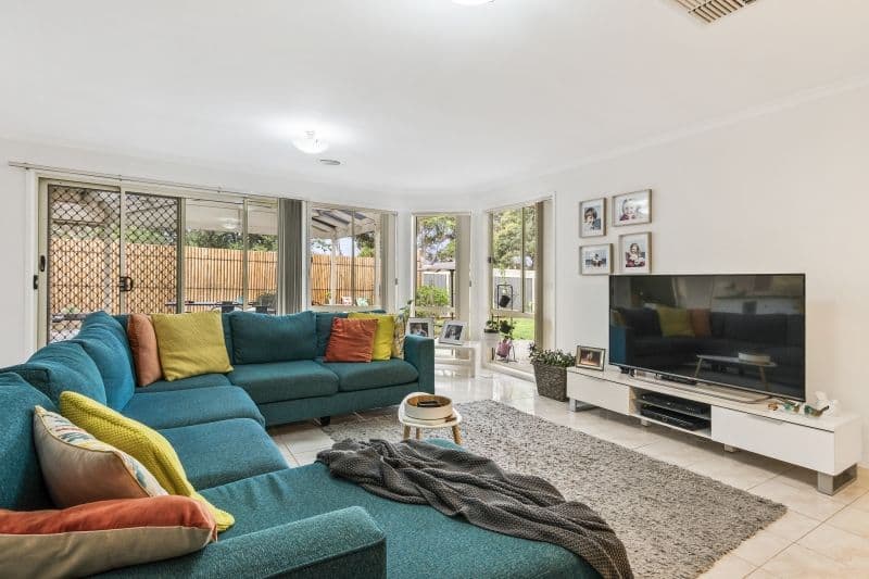 5 Maltravers Place, Wyndham Vale VIC 3024, Wyndham Vale - Thumbnail 2