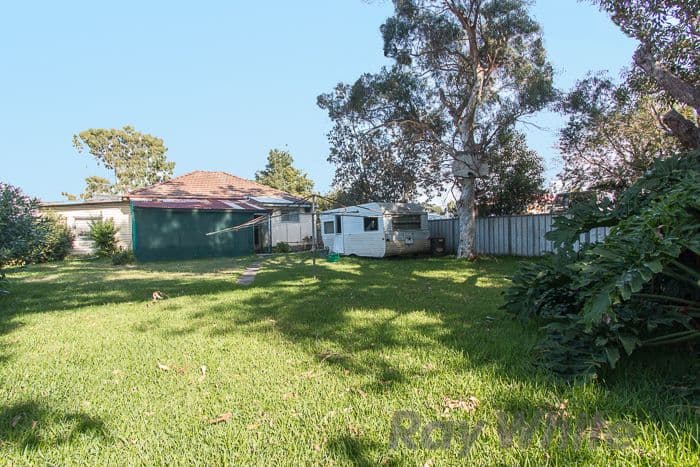 10 Ferry Road, Sandgate - Thumbnail 4