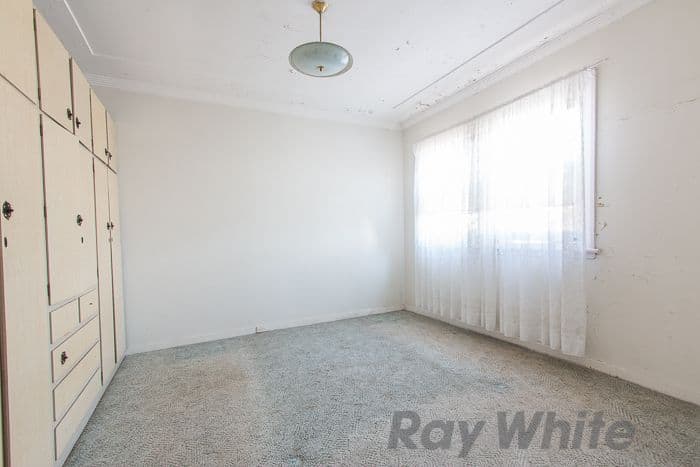 10 Ferry Road, Sandgate - Thumbnail 5
