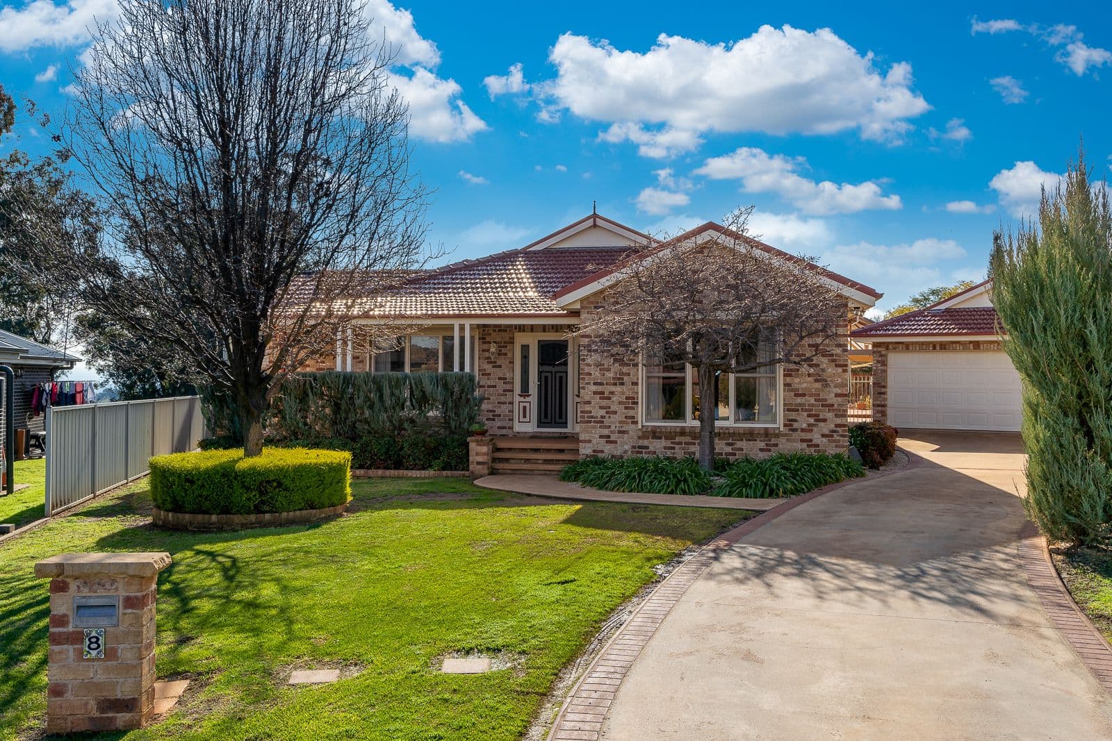 8 Paris Place, Cowra NSW 2794, Cowra - Image 1