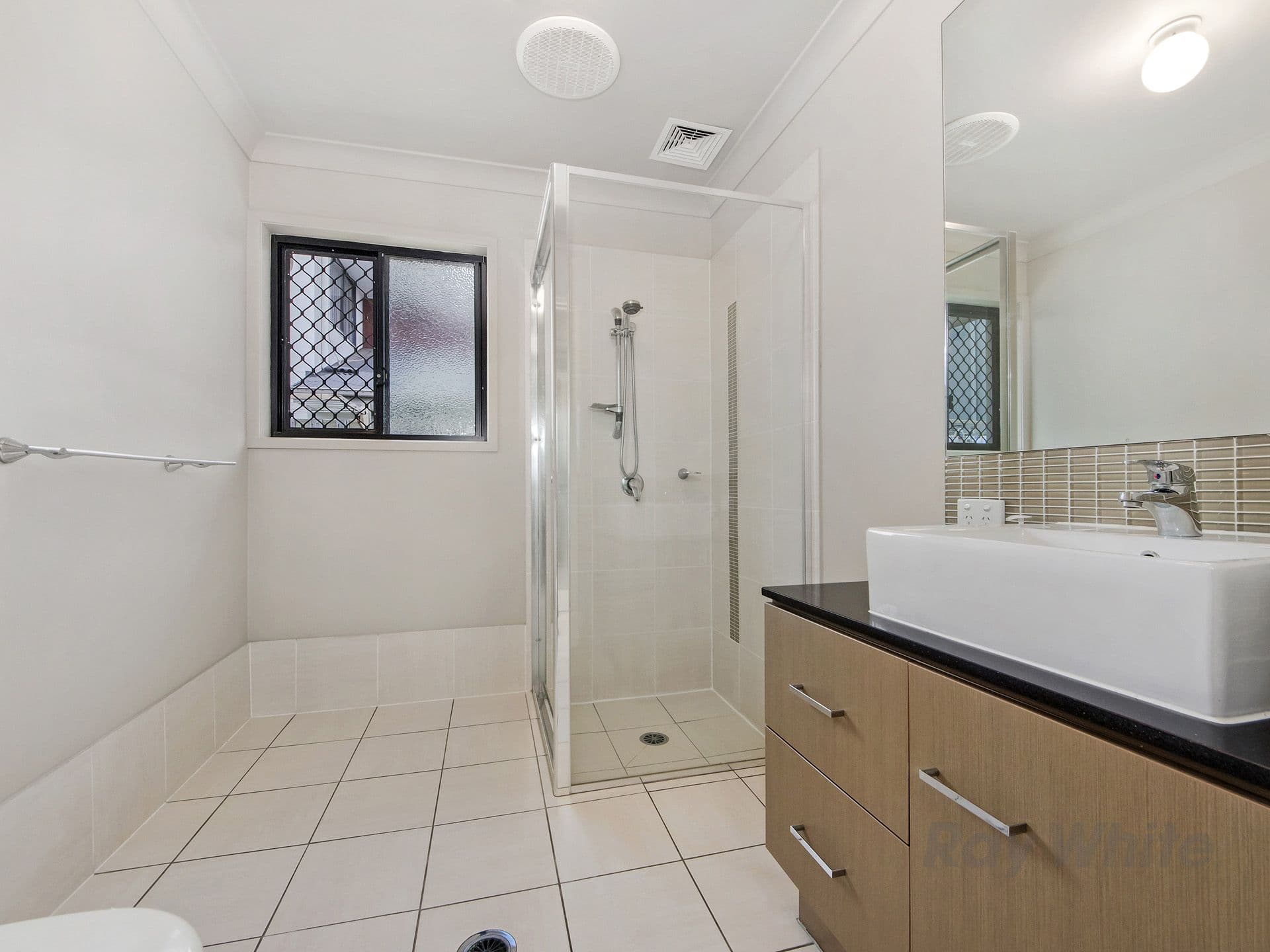 7 Wilpena Street, Ormeau QLD 4208, Ormeau - Thumbnail 6