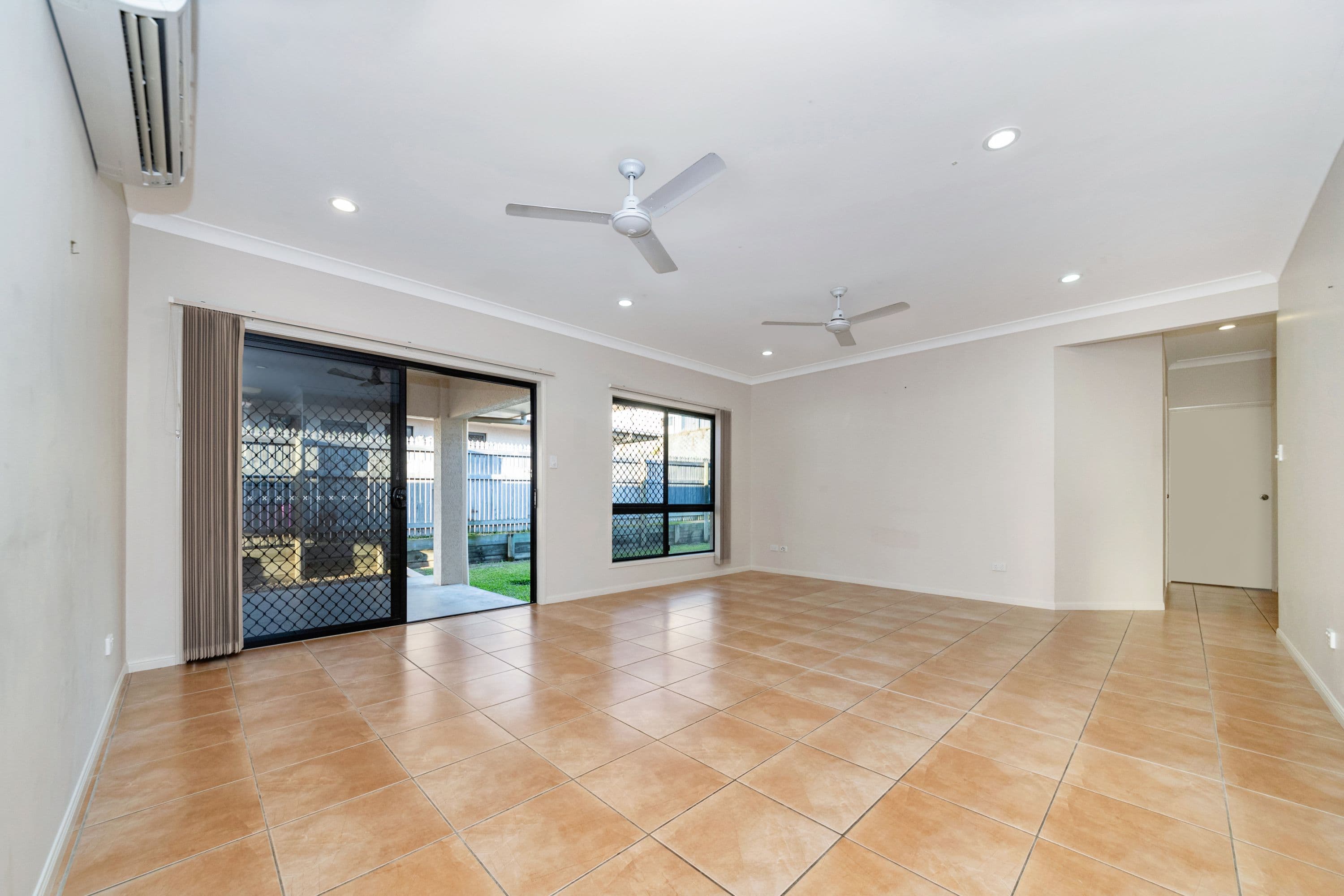 17 Franklin Drive, Mount Louisa QLD 4814, Mount Louisa - Thumbnail 4