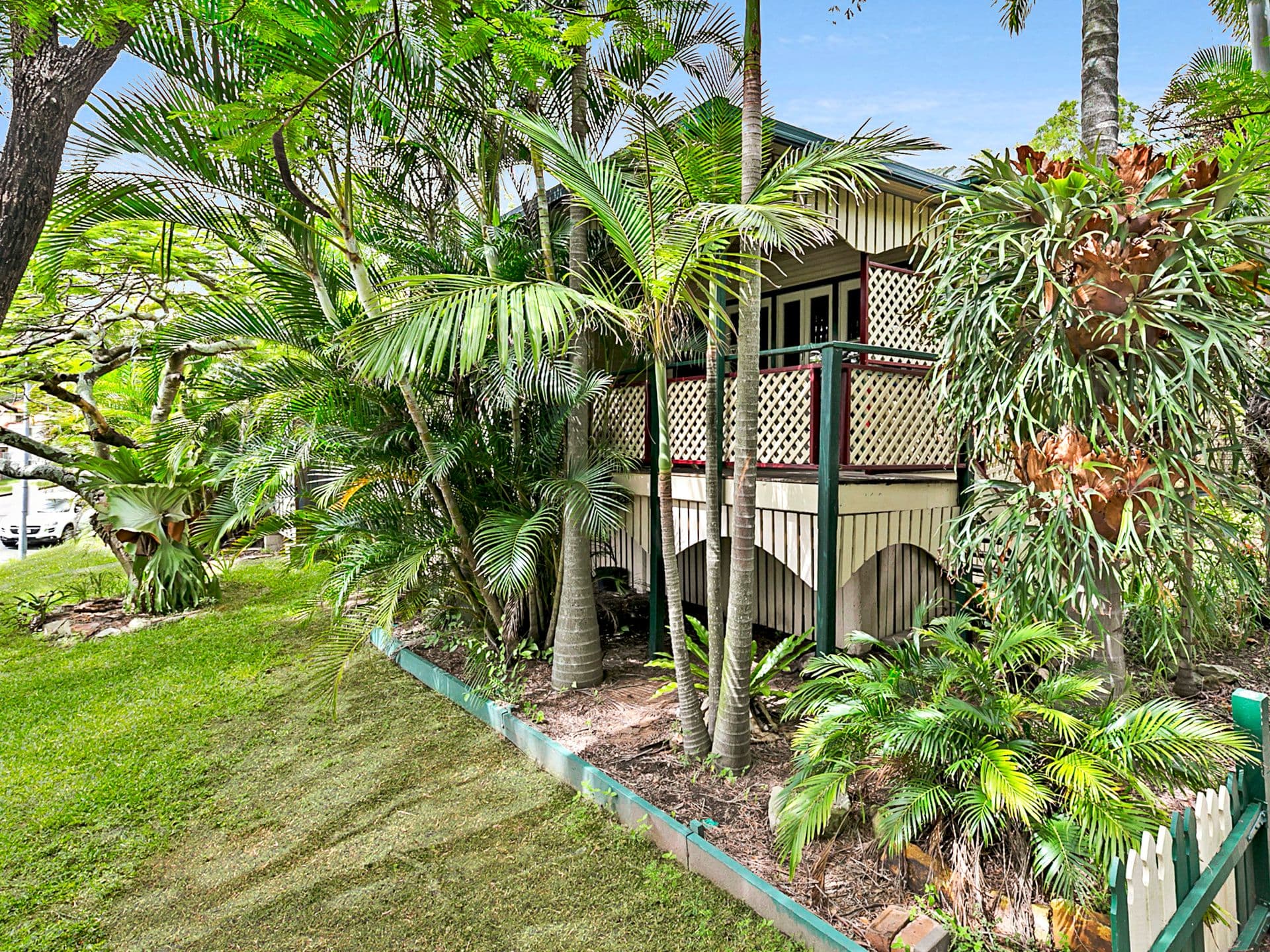 117 Messines Ridge Road, Holland Park West QLD 4121, Holland Park West - Thumbnail 2