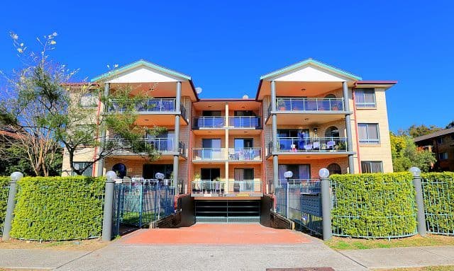 8 Cabernet Street, Kialla, Kialla - Image 1