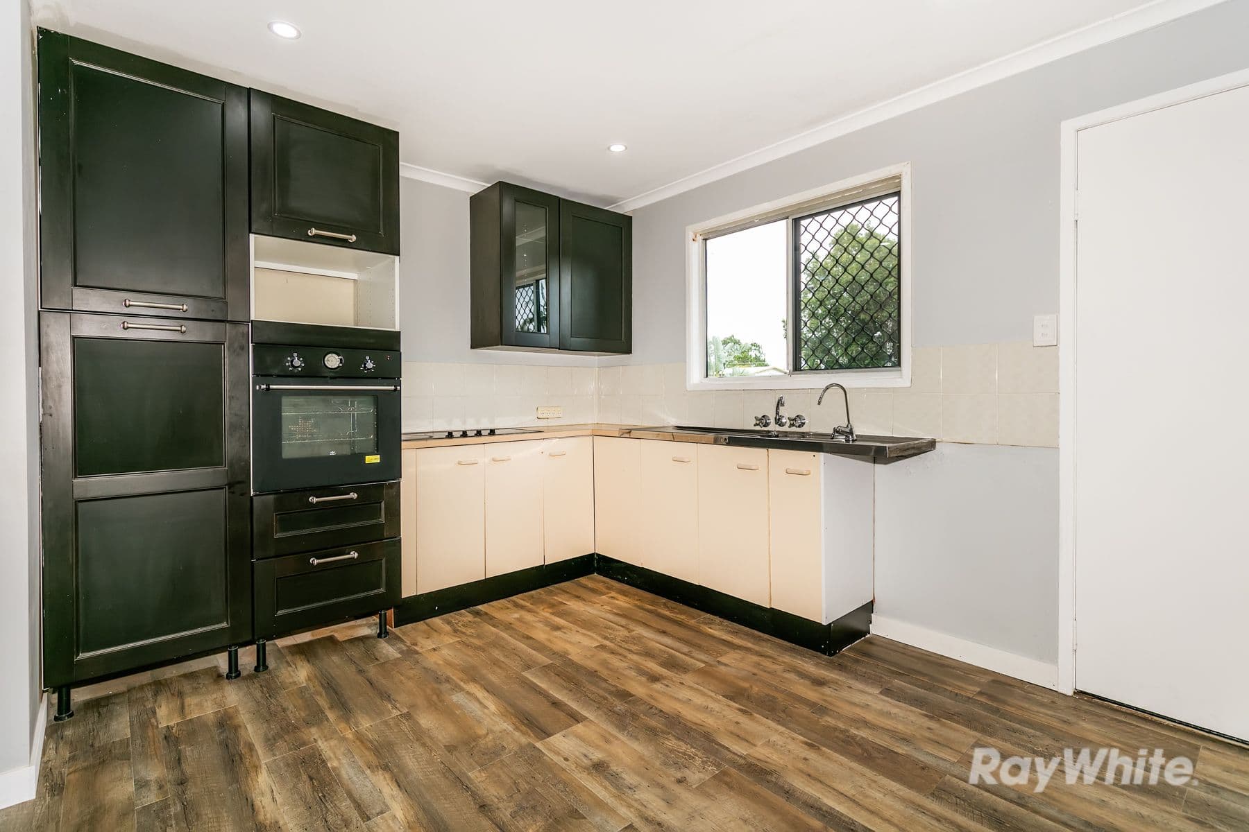 27 Muchow Road, Waterford West QLD 4133, Waterford West - Thumbnail 6