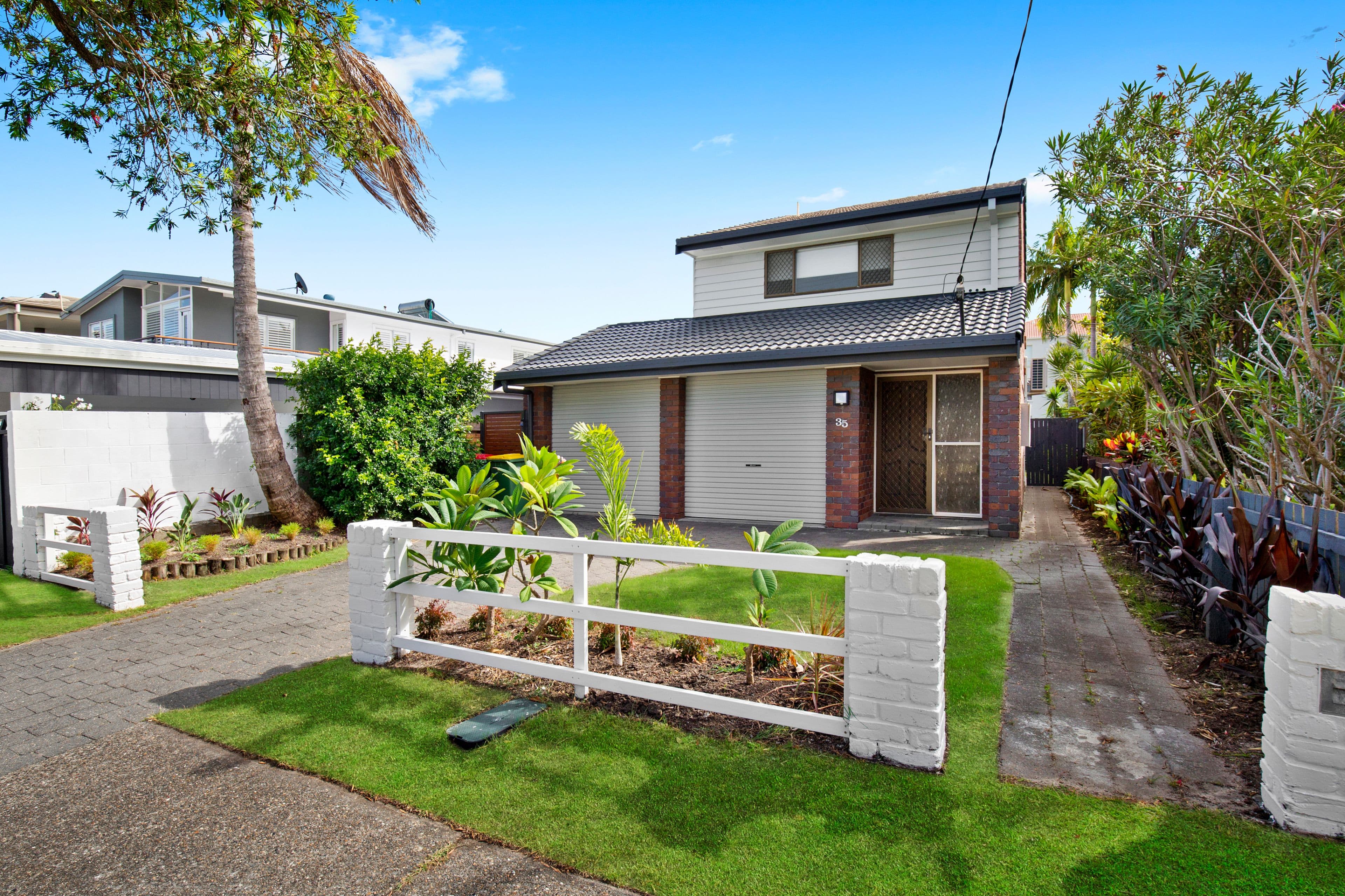 35 Venice Street, Mermaid Beach QLD 4218, Mermaid Beach - Thumbnail 3
