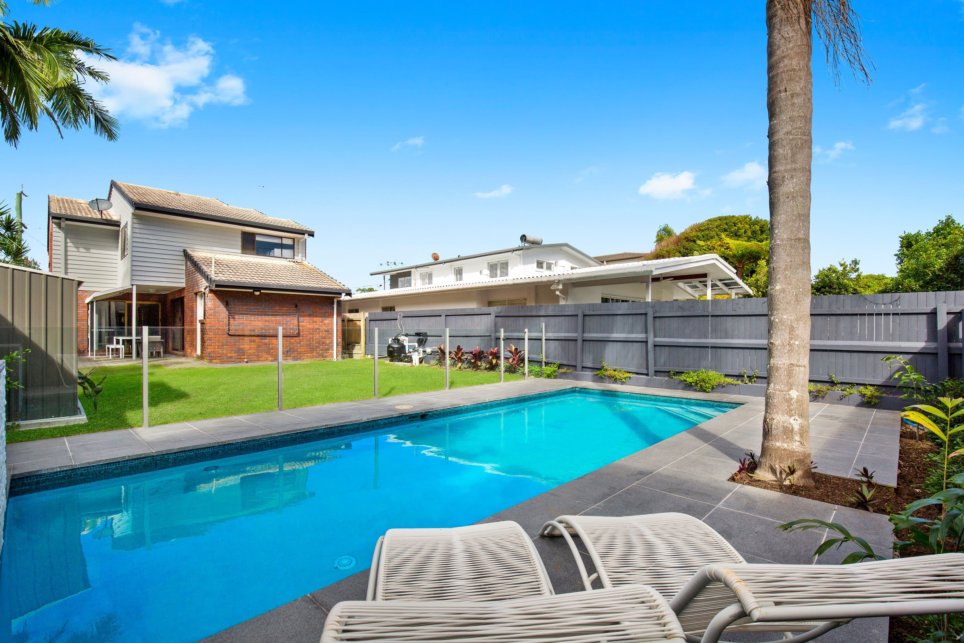 35 Venice Street, Mermaid Beach QLD 4218, Mermaid Beach - Thumbnail 4