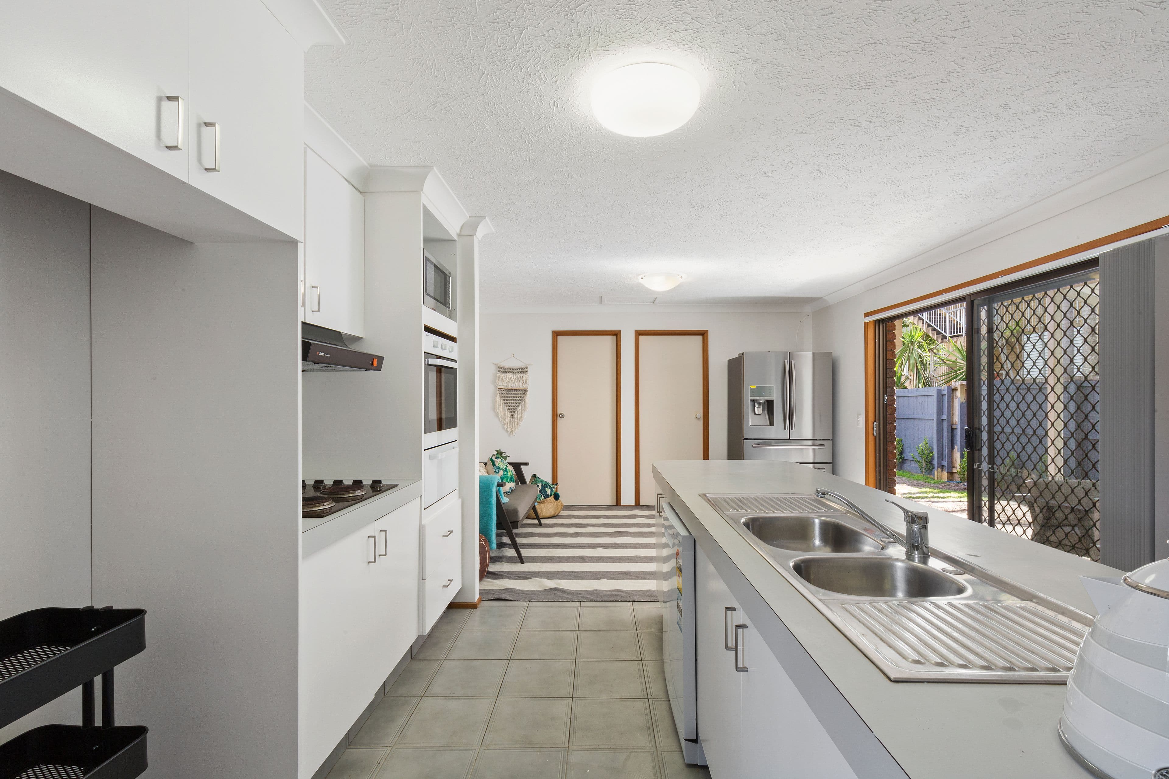 35 Venice Street, Mermaid Beach QLD 4218, Mermaid Beach - Thumbnail 5