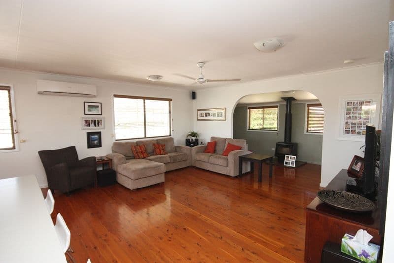 23 Ward Crescent, BILOELA QLD 4715, Biloela - Thumbnail 5