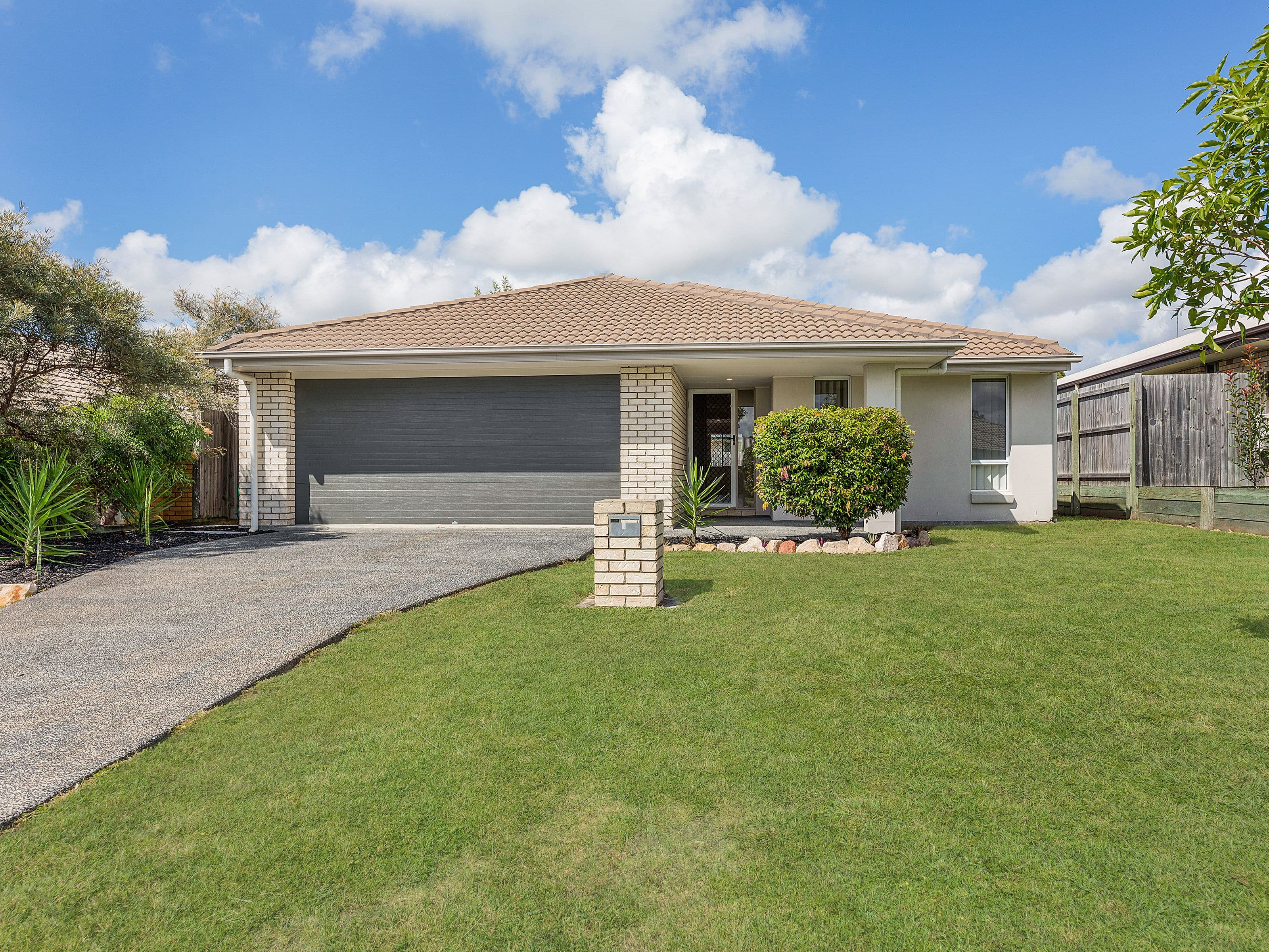9 Pinehurst Avenue, Leichhardt QLD 4305, Leichhardt - Image 1