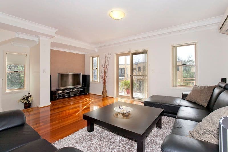 2 Sawyer Crescent, LANE COVE NSW 2066, Lane Cove North - Thumbnail 2