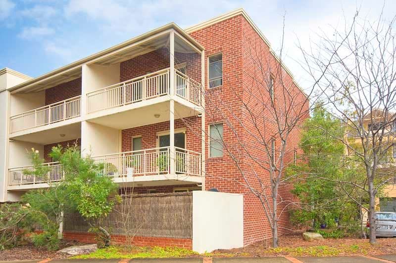 2 Sawyer Crescent, LANE COVE NSW 2066, Lane Cove North - Thumbnail 4