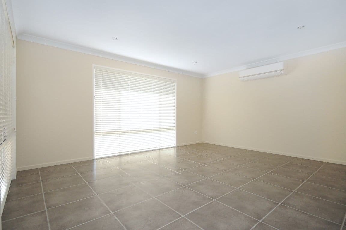 13 Lila Drive, COTSWOLD HILLS QLD 4350, Cotswold Hills - Thumbnail 4