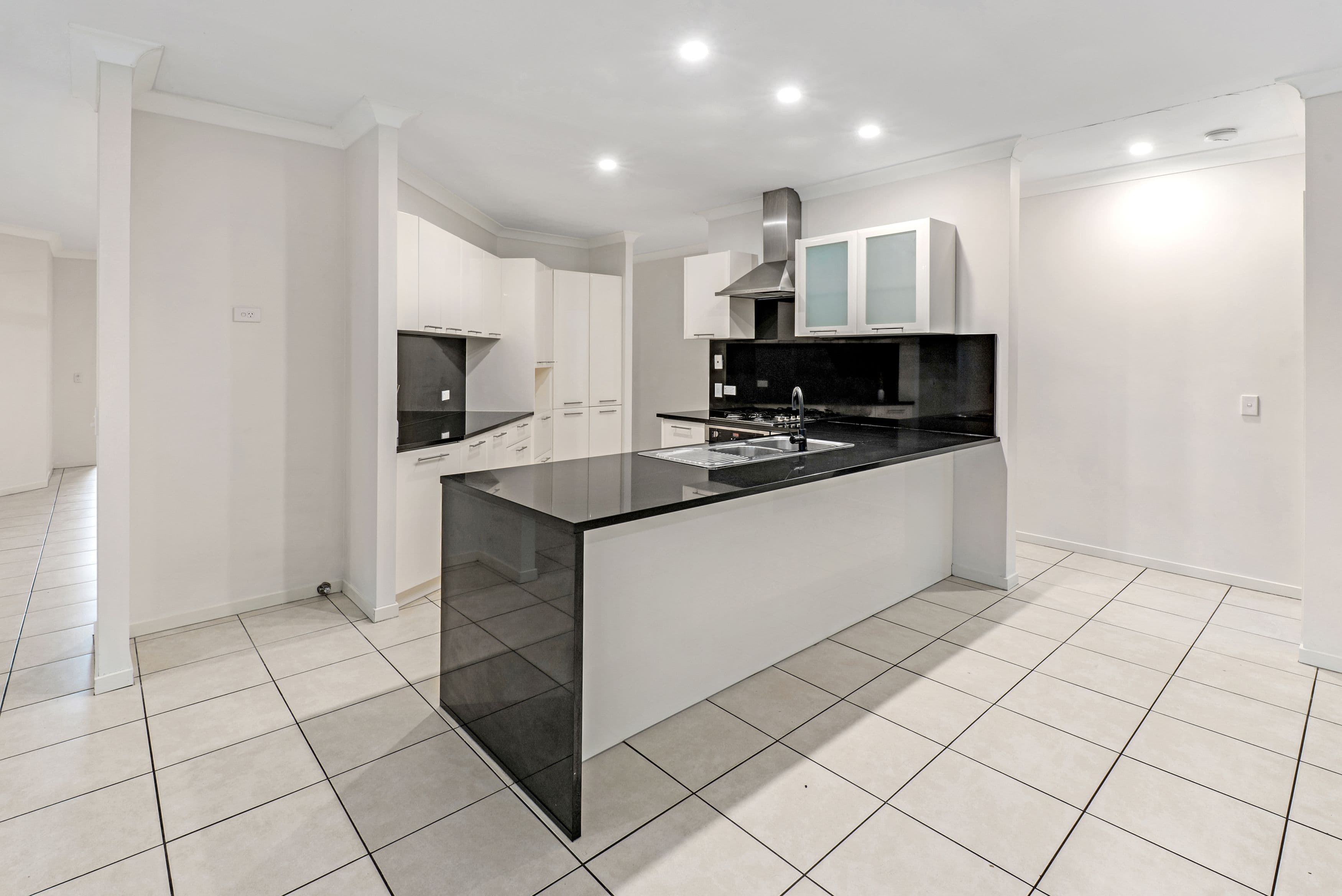 26 Amaray Drive, Upper Coomera QLD 4209, Upper Coomera - Thumbnail 3