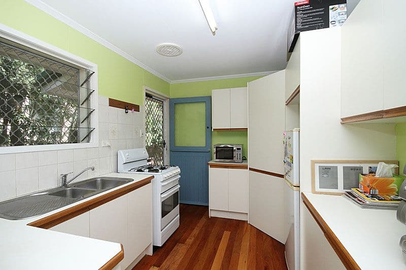 16 Julieanne Street, GAILES QLD 4300, Gailes - Thumbnail 2