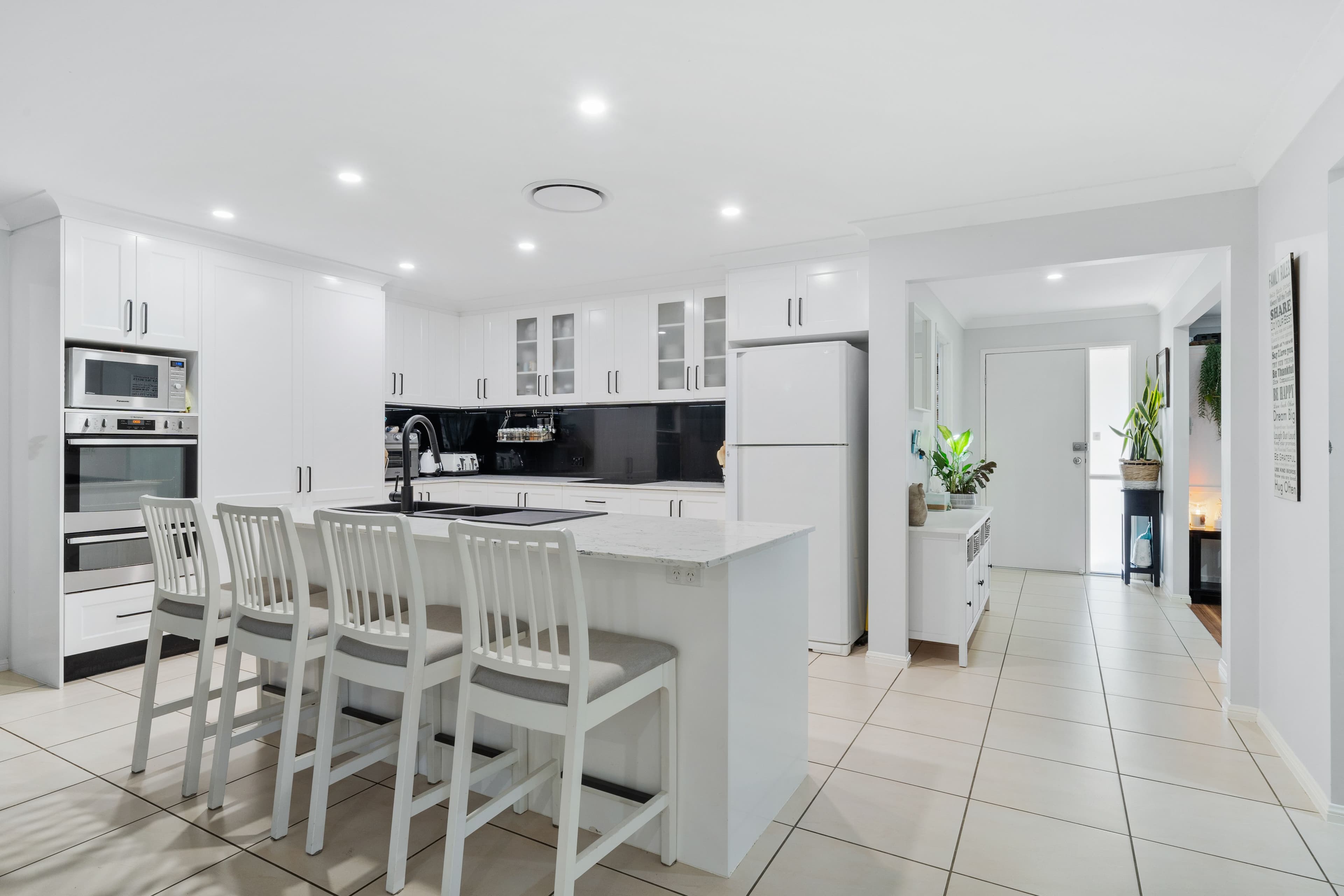 8 Gow Court, Crestmead QLD 4132, Crestmead - Thumbnail 6