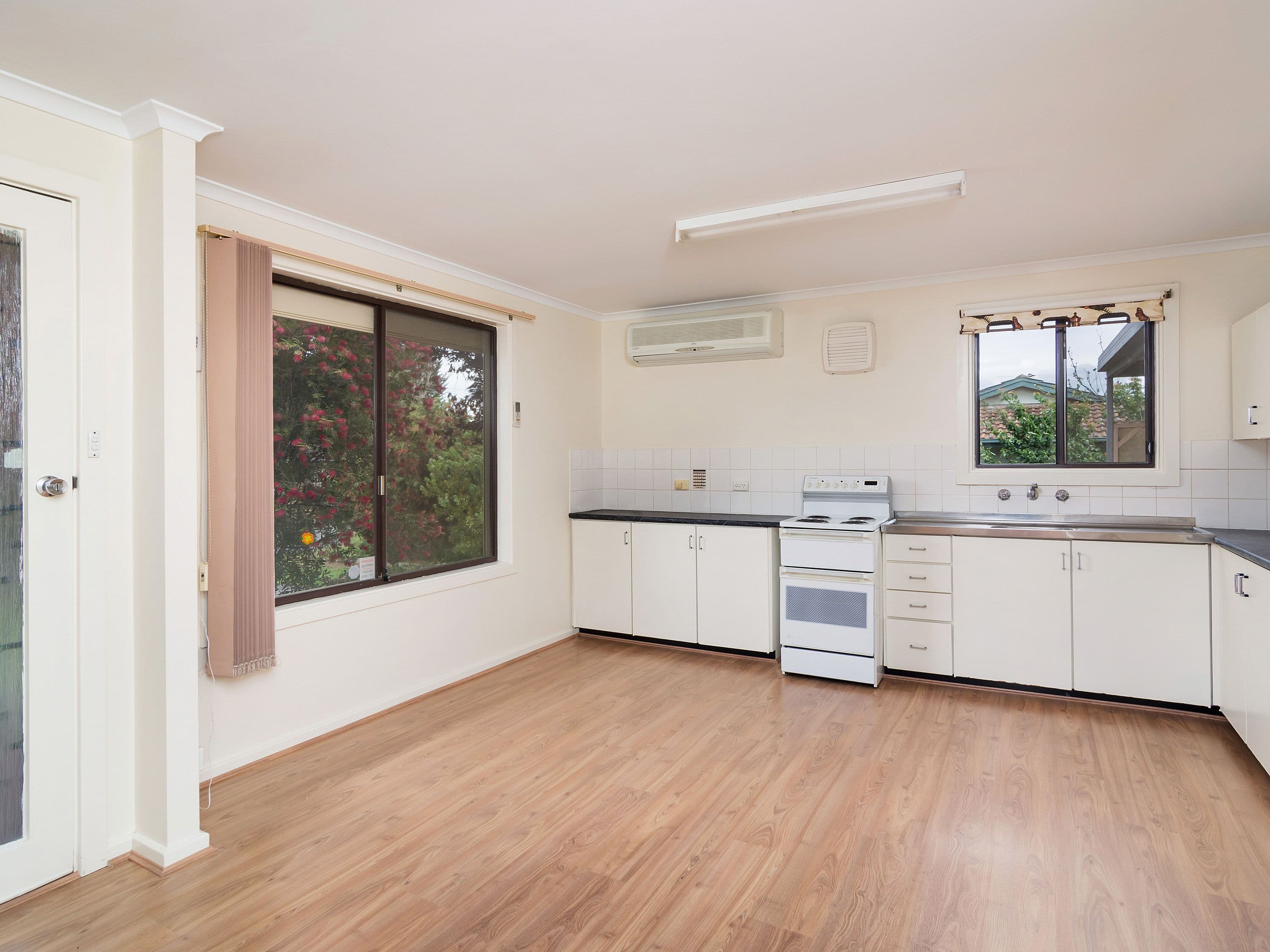 13 Poplar Crescent, Mount Barker SA 5251, Mount Barker - Thumbnail 2
