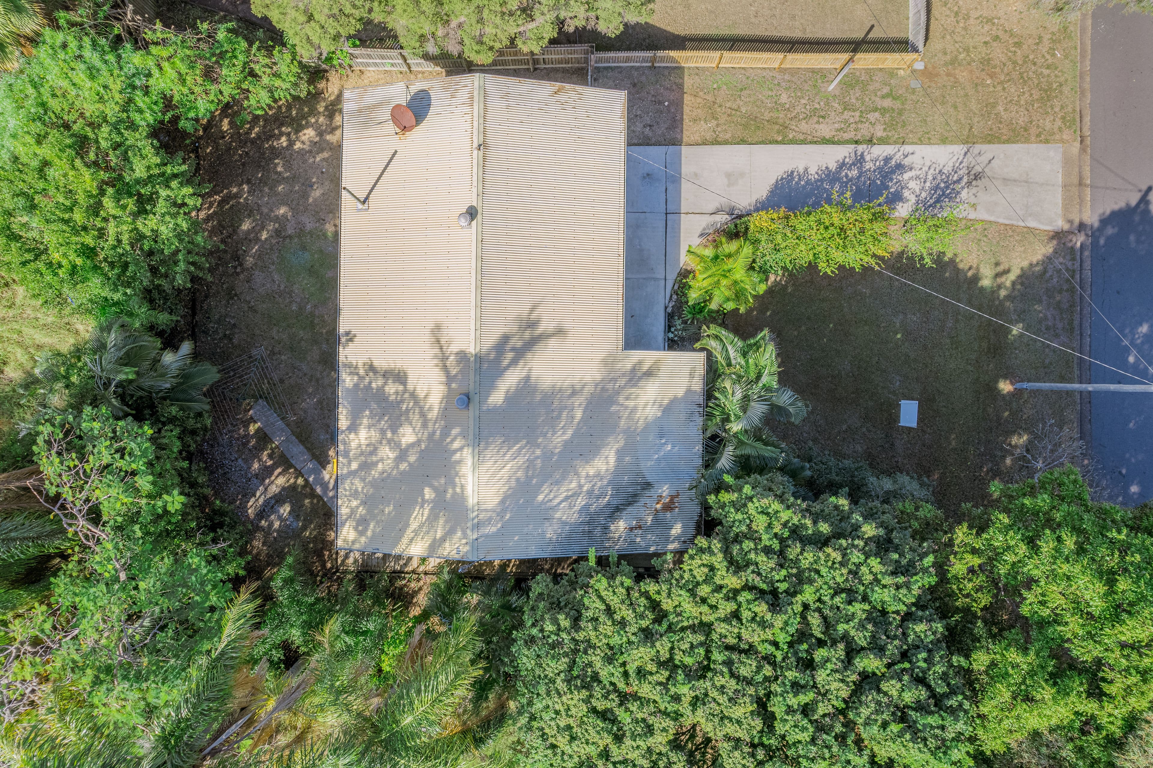 98 Barney Street, Barney Point QLD 4680, Barney Point - Thumbnail 6