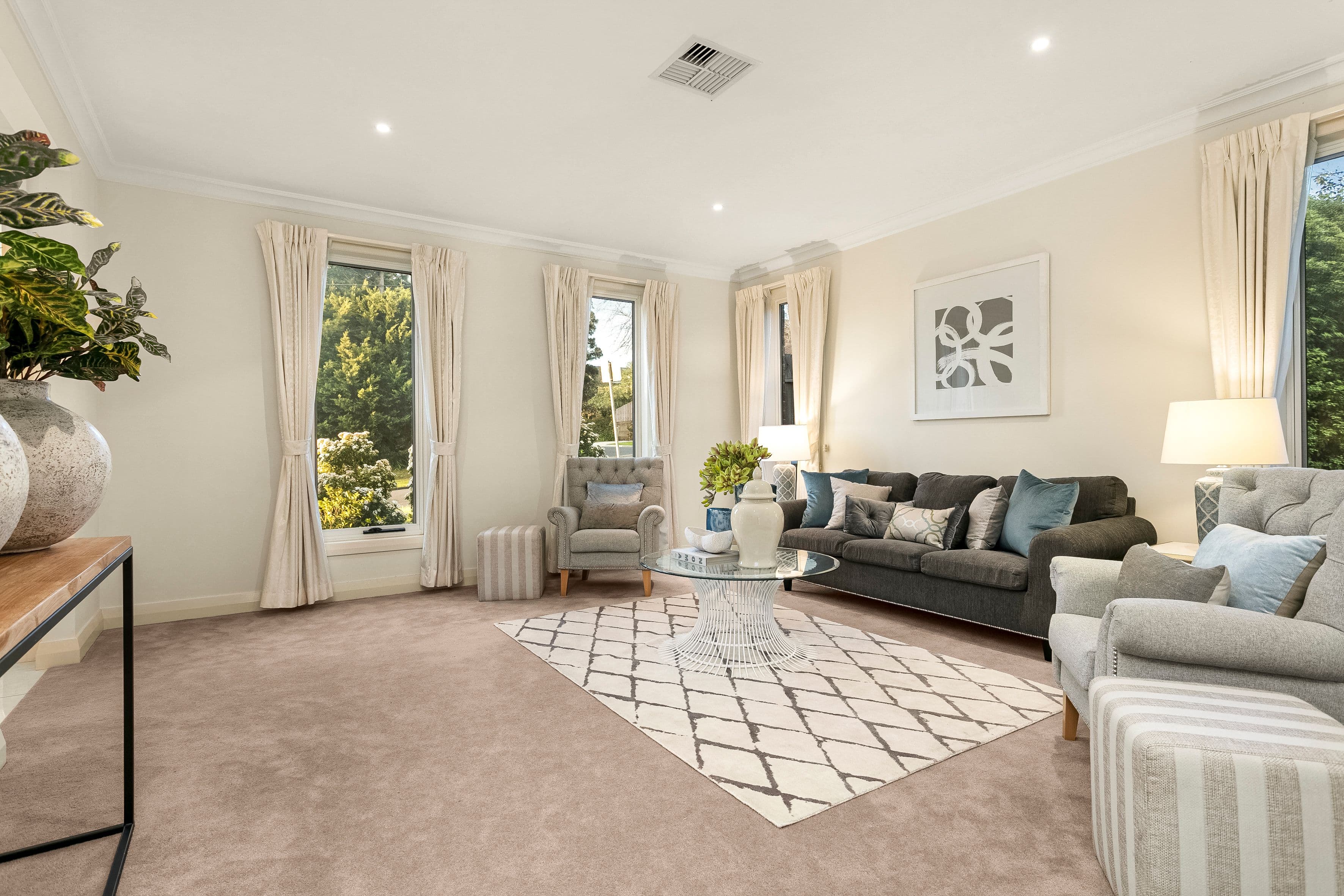 1A Myers Court, Doncaster VIC 3108, Doncaster - Thumbnail 2